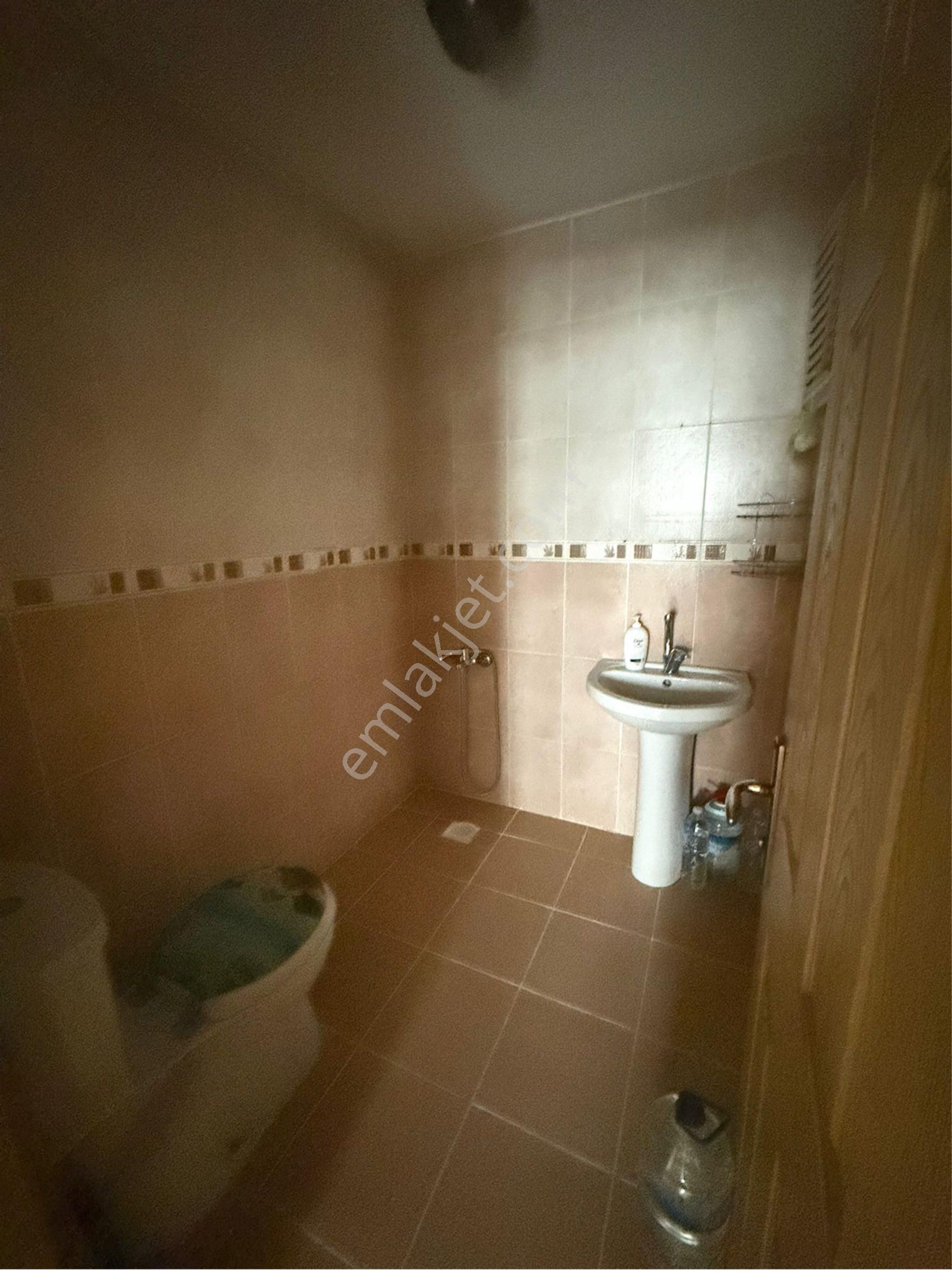 Malazgirt Mah 3+1 Asansörlü Ara Katta 125m2 Geniş Daire - Görsel 25