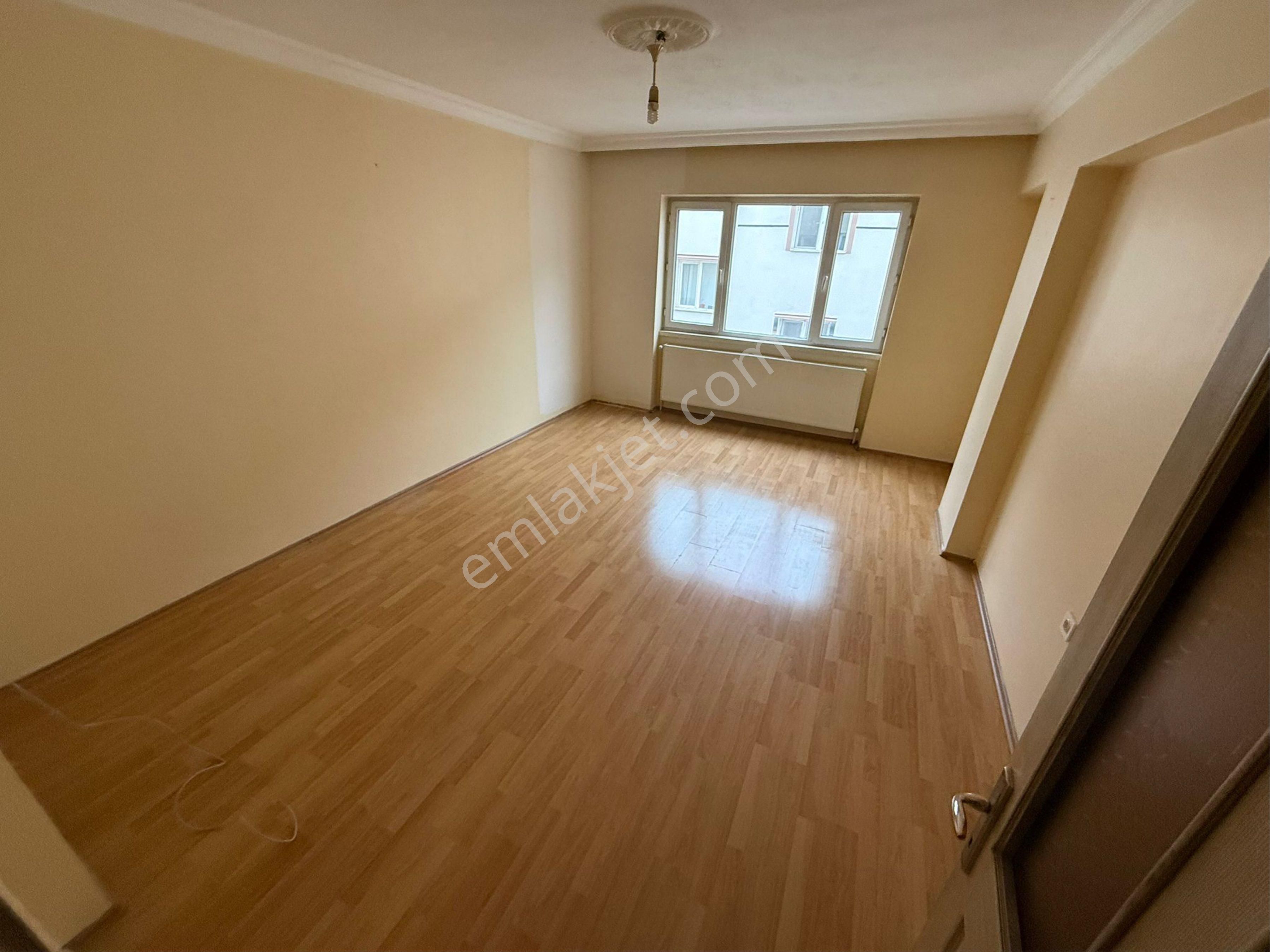 Malazgirt Mah 3+1 Asansörlü Ara Katta 125m2 Geniş Daire - Görsel 9