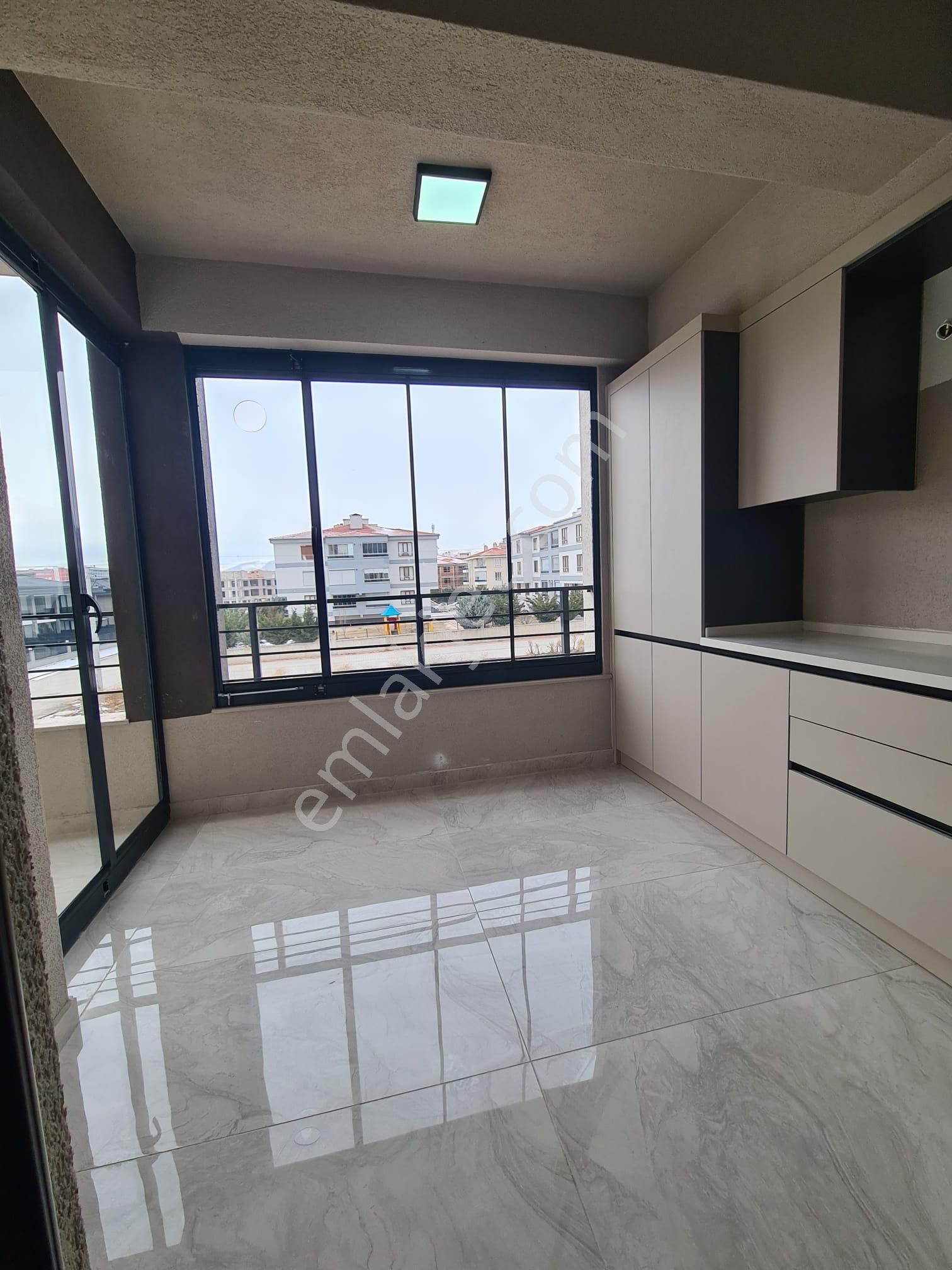 Beymira'dan Geniş 2.5+1 Lüks Daire Site İçi Kapalı Otopark - Görsel 10