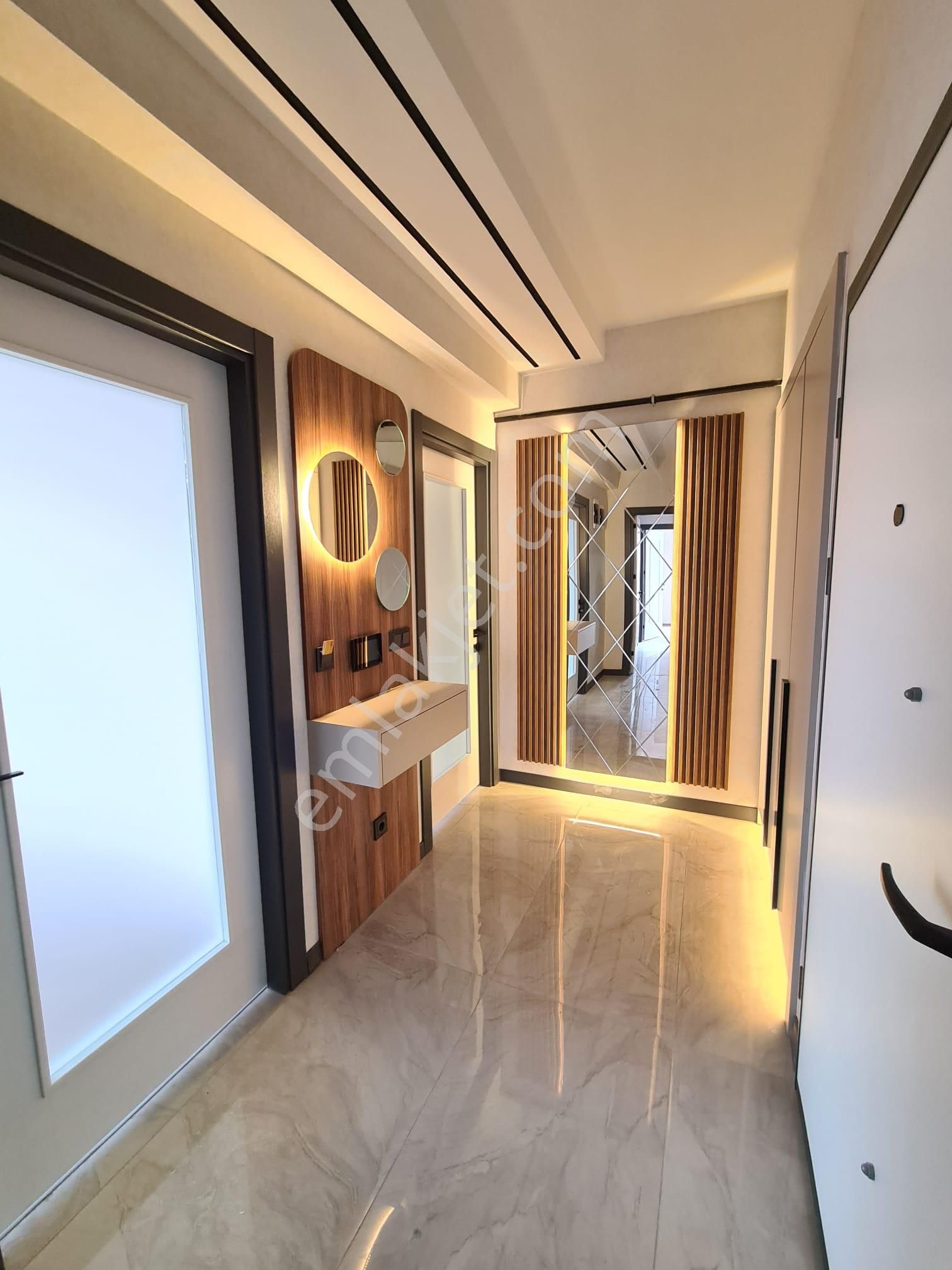 Beymira'dan Geniş 2.5+1 Lüks Daire Site İçi Kapalı Otopark - Görsel 2