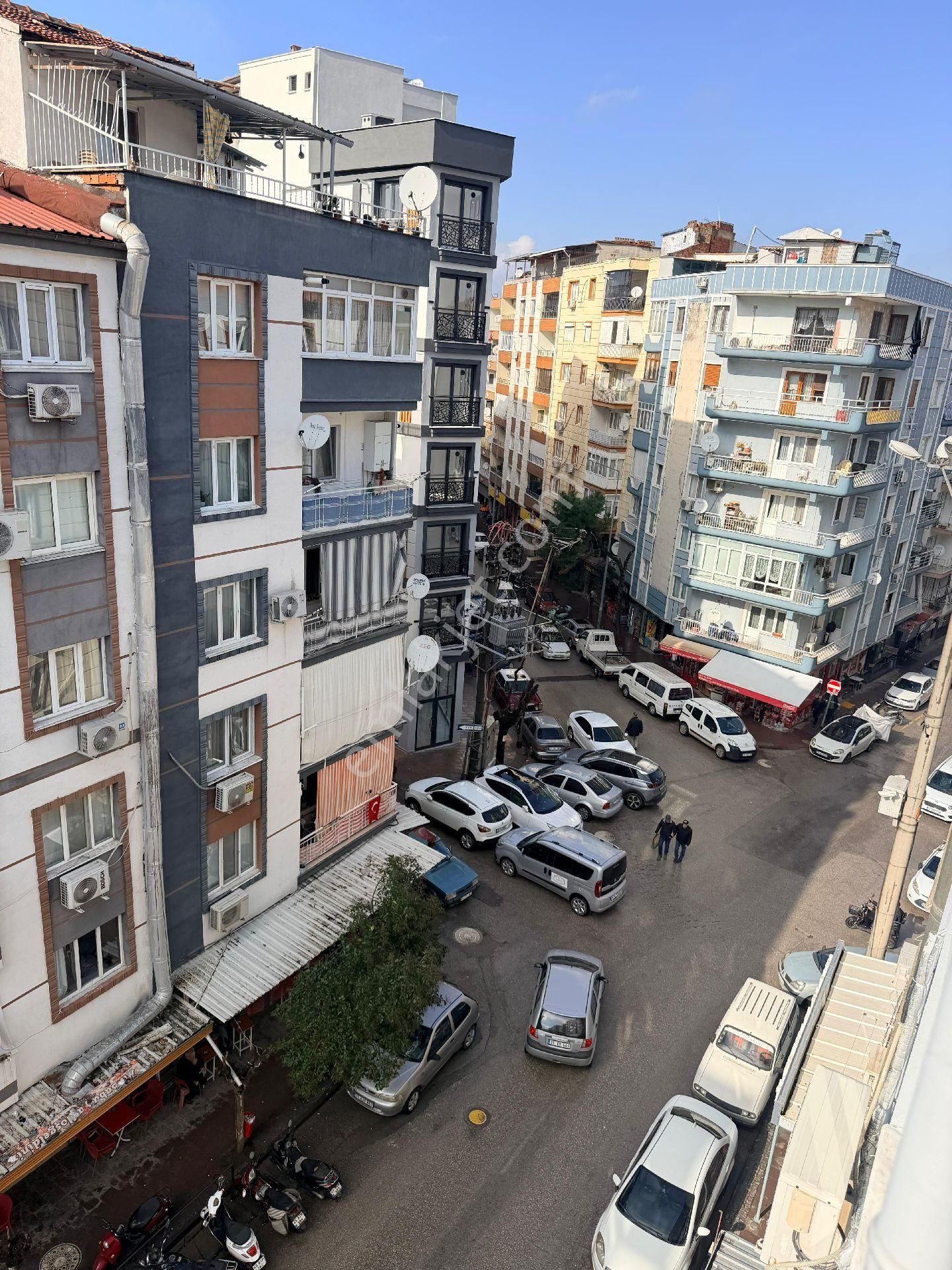 Bilginoğlu Emlaktan Alaybey Mahallesi'nde 2+1 - Görsel 12