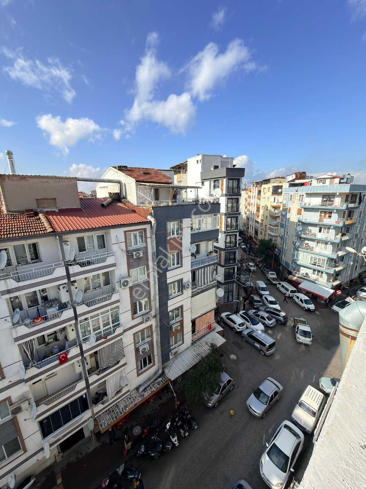 Bilginoğlu Emlaktan Alaybey Mahallesi'nde 2+1