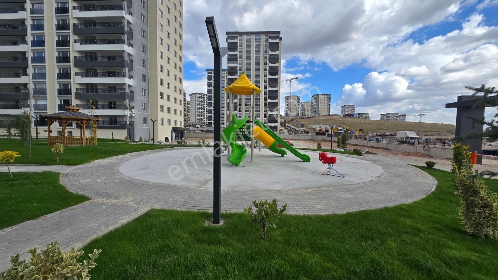 Törekent Mah. Serra Bulvar'da Kilerli 3+1 Satılık Daire - Görsel 8