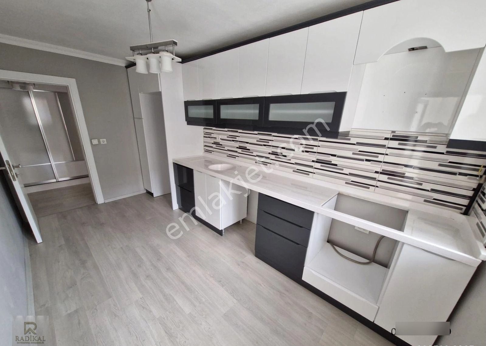 Birlik Mahallesi 471. Sokak Üzeri 1 Katta Yapılı Satılık 3+1 Emsalsiz Kupon Daire ............ - Görsel 34