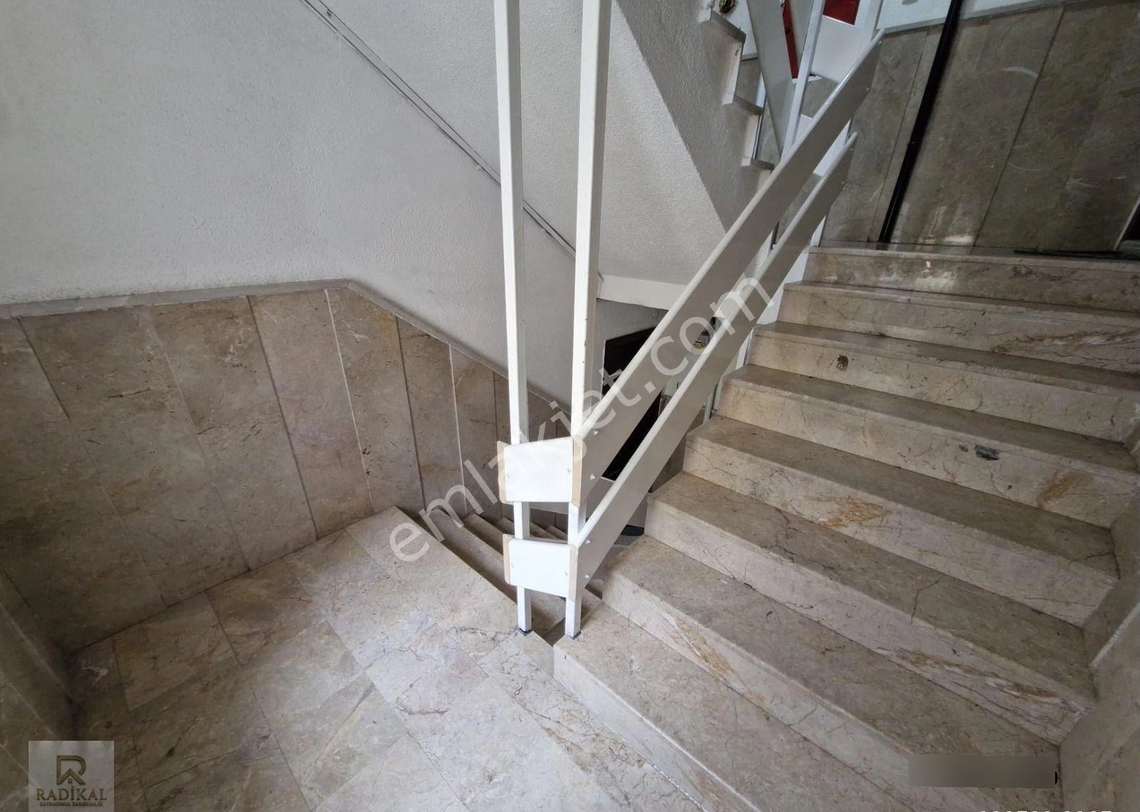 Birlik Mahallesi 471. Sokak Üzeri 1 Katta Yapılı Satılık 3+1 Emsalsiz Kupon Daire ............ - Görsel 4