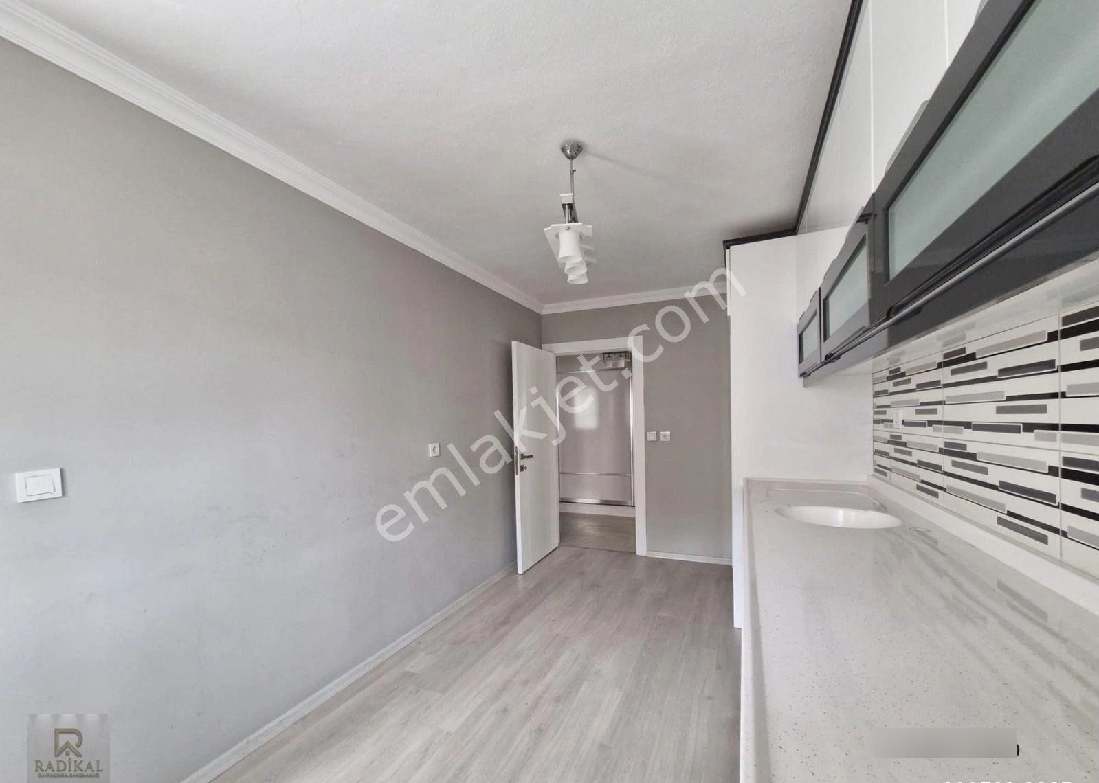 Birlik Mahallesi 471. Sokak Üzeri 1 Katta Yapılı Satılık 3+1 Emsalsiz Kupon Daire ............ - Görsel 20