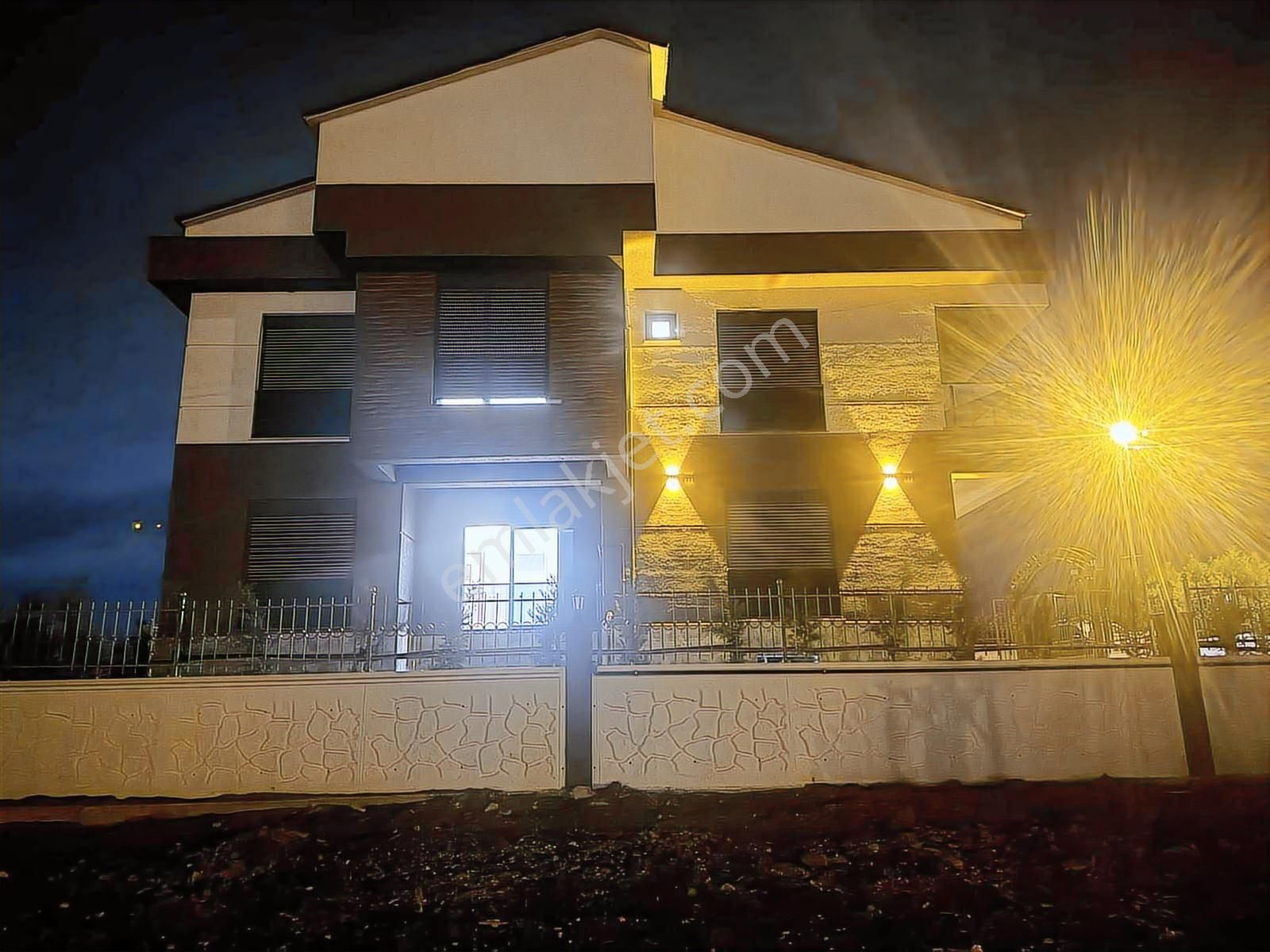 Silivri'de 7+2 Ultralüks Müstakil Villa Emsalsiz Rakamaa - Görsel 33