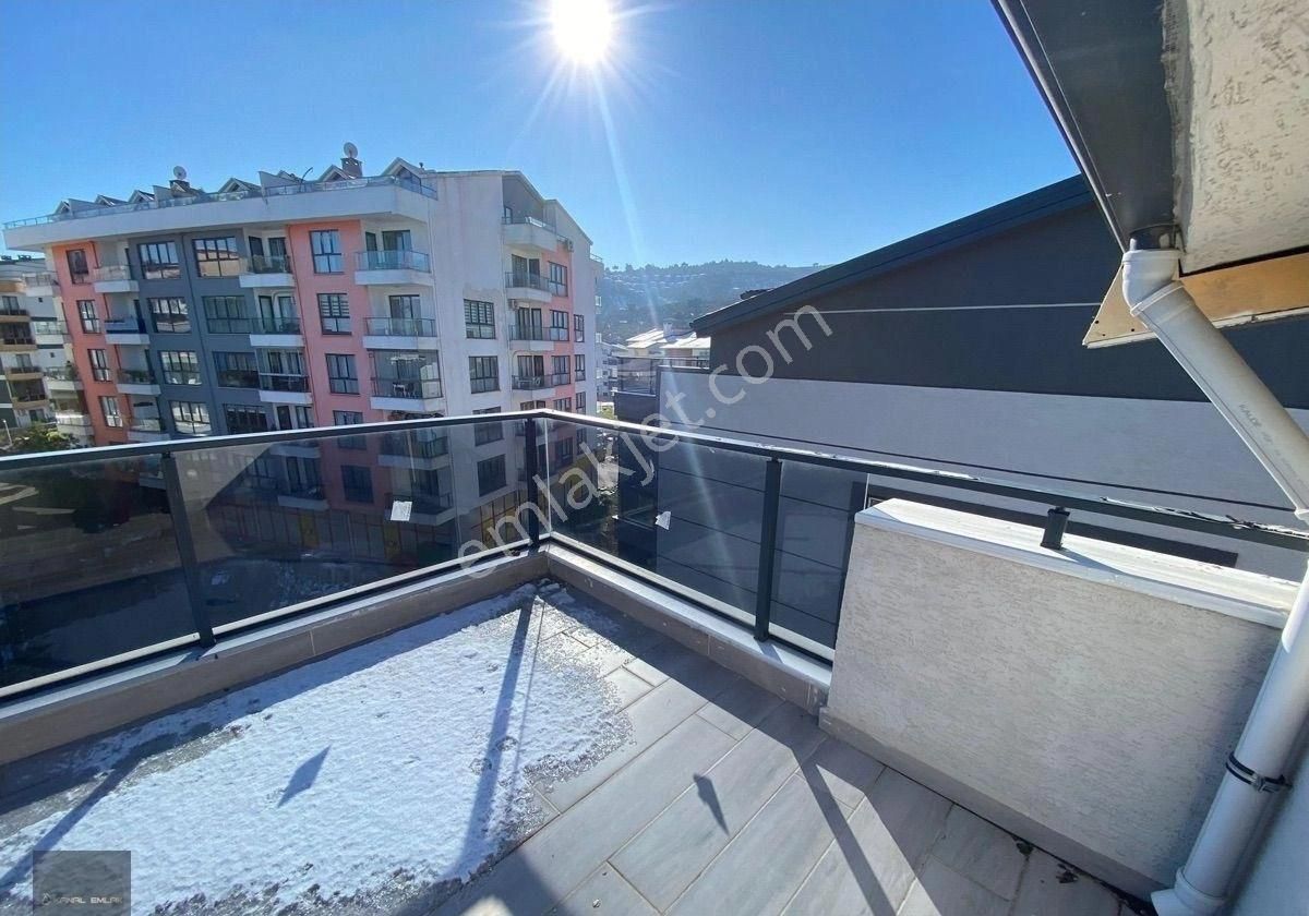 Halit Paşa’da Havuzlu 5 + 1 Kiralık Dubleks - Görsel 35