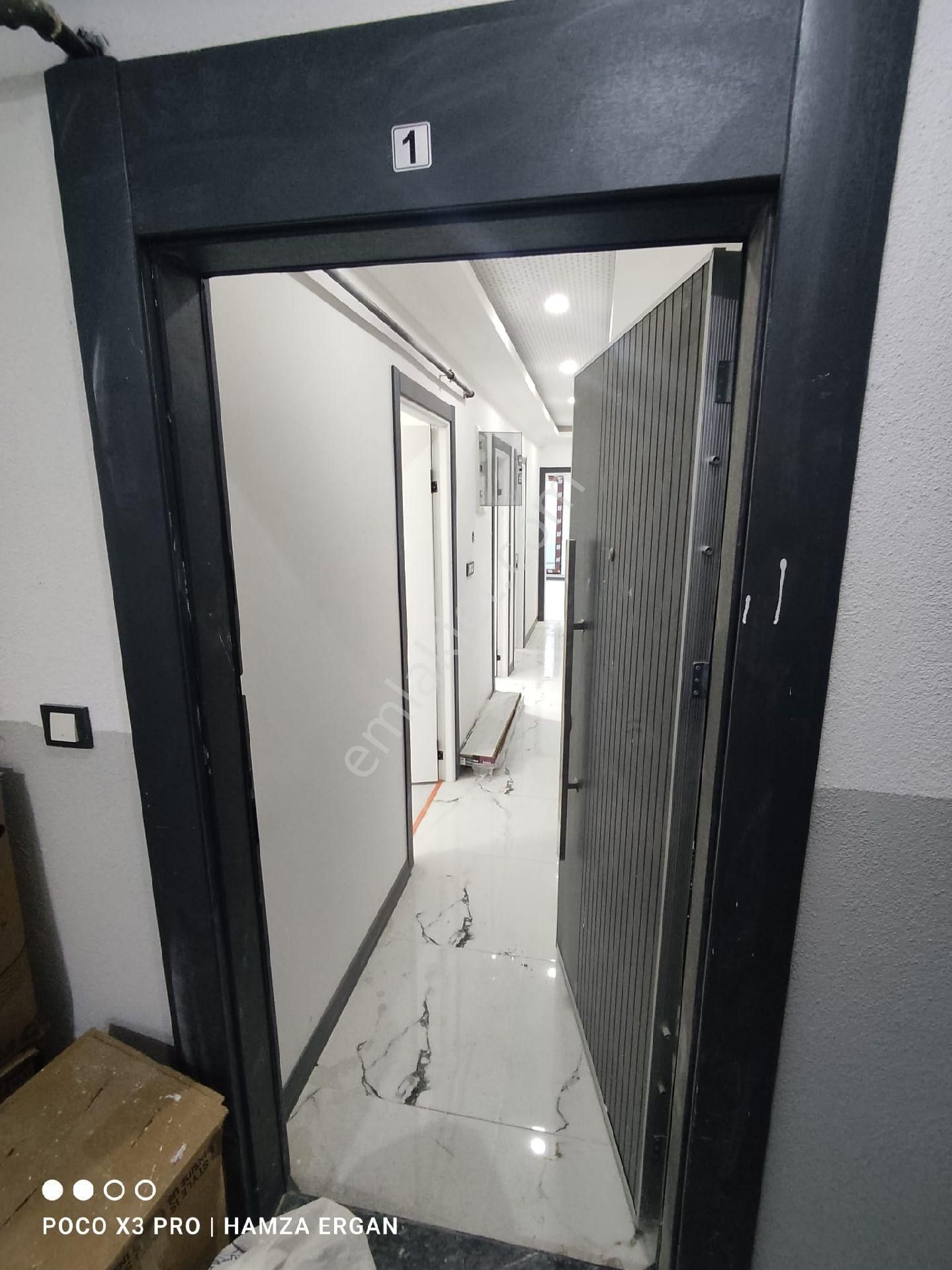 1.69 Oranlı %50 Krediyle Arnavutköy Sitede Satılık 2+1 Yüksek Giriş Kat Daire