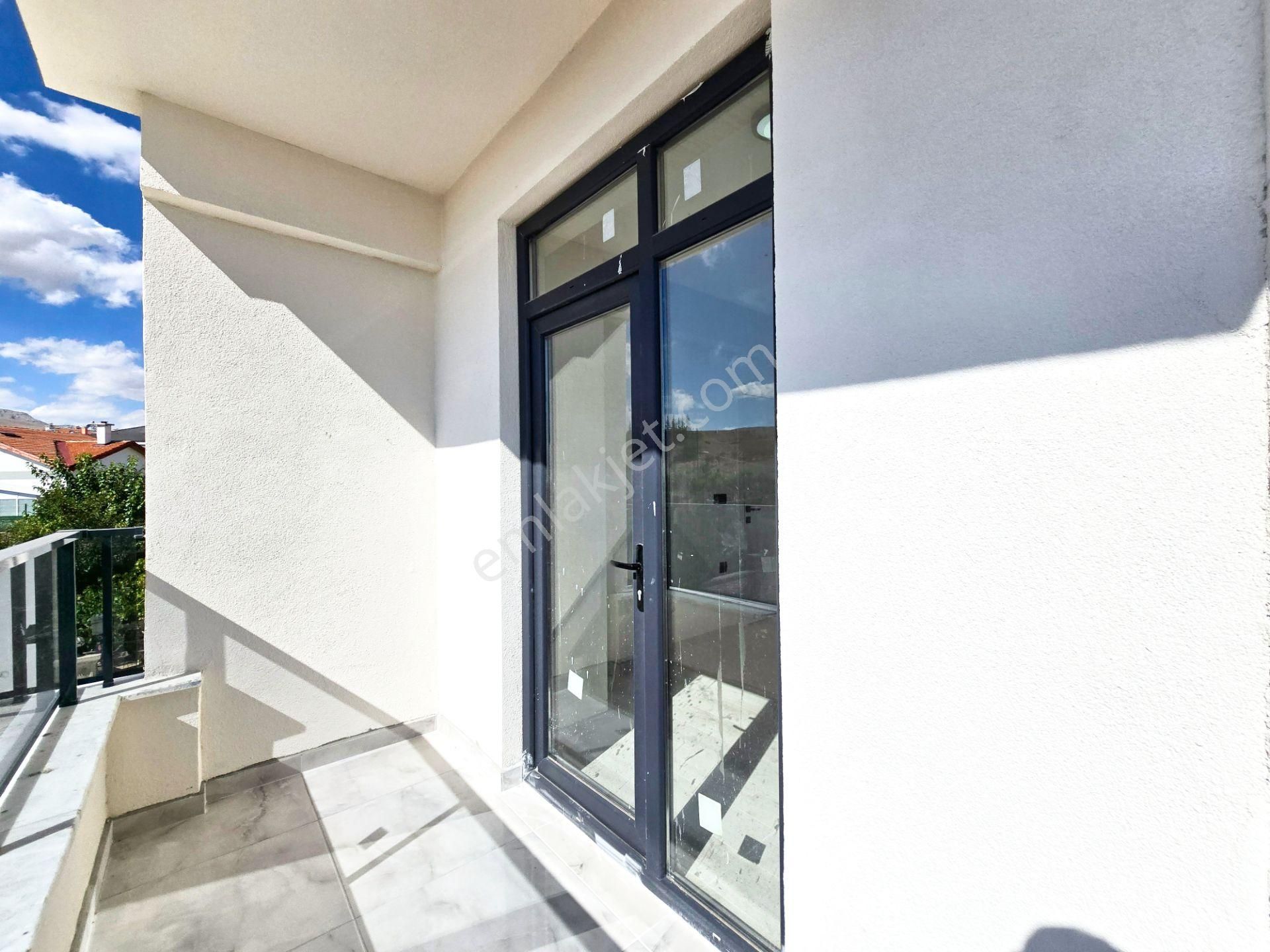 Sille Ak Mah. İşyapar Gayrimenkul'den Sıfır Lüks 3+1 Daire - Görsel 39