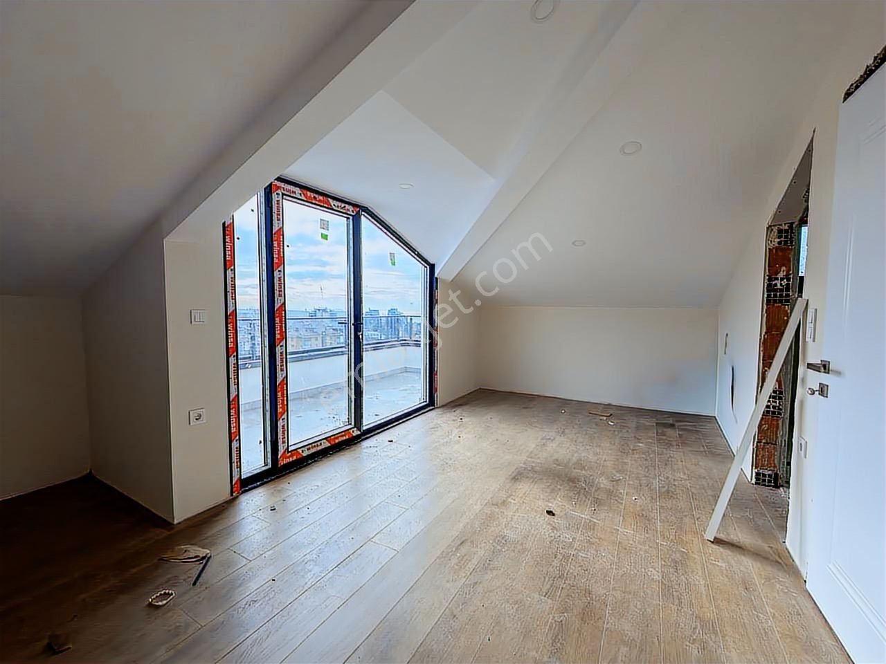 Dikilitaş 3+1 Satılık Dubleks Kapalı Otoparklı Yeni Bina - Görsel 11