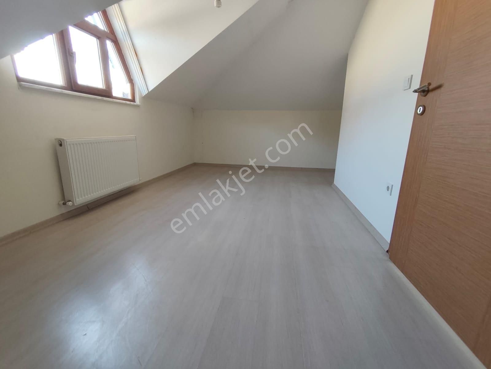 Kapalı Otoparklı 6 Yıllık Binada 4+2 Geniş Ve Masrafsız Dublex - Görsel 23