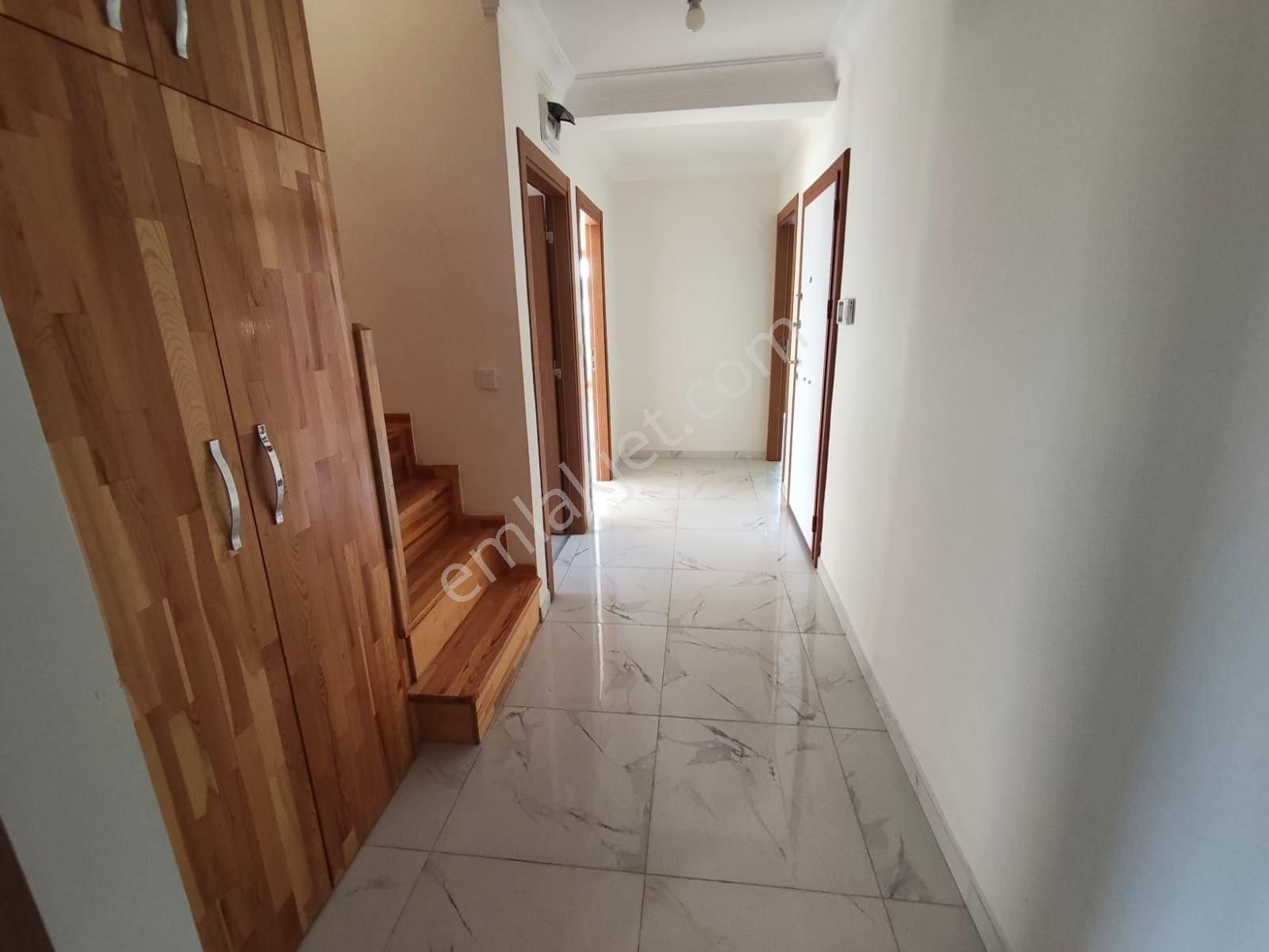 Kapalı Otoparklı 6 Yıllık Binada 4+2 Geniş Ve Masrafsız Dublex - Görsel 29