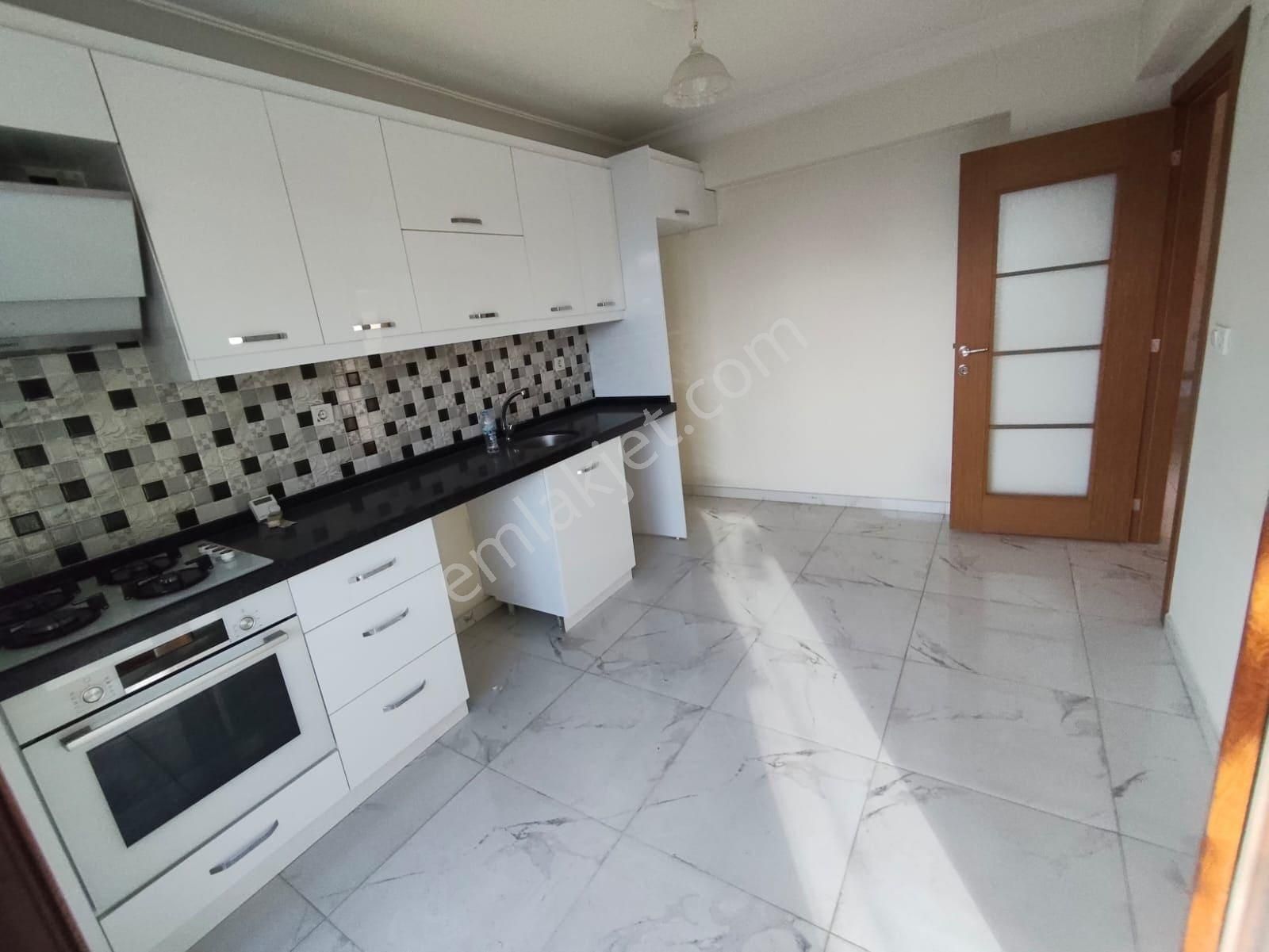 Kapalı Otoparklı 6 Yıllık Binada 4+2 Geniş Ve Masrafsız Dublex - Görsel 7