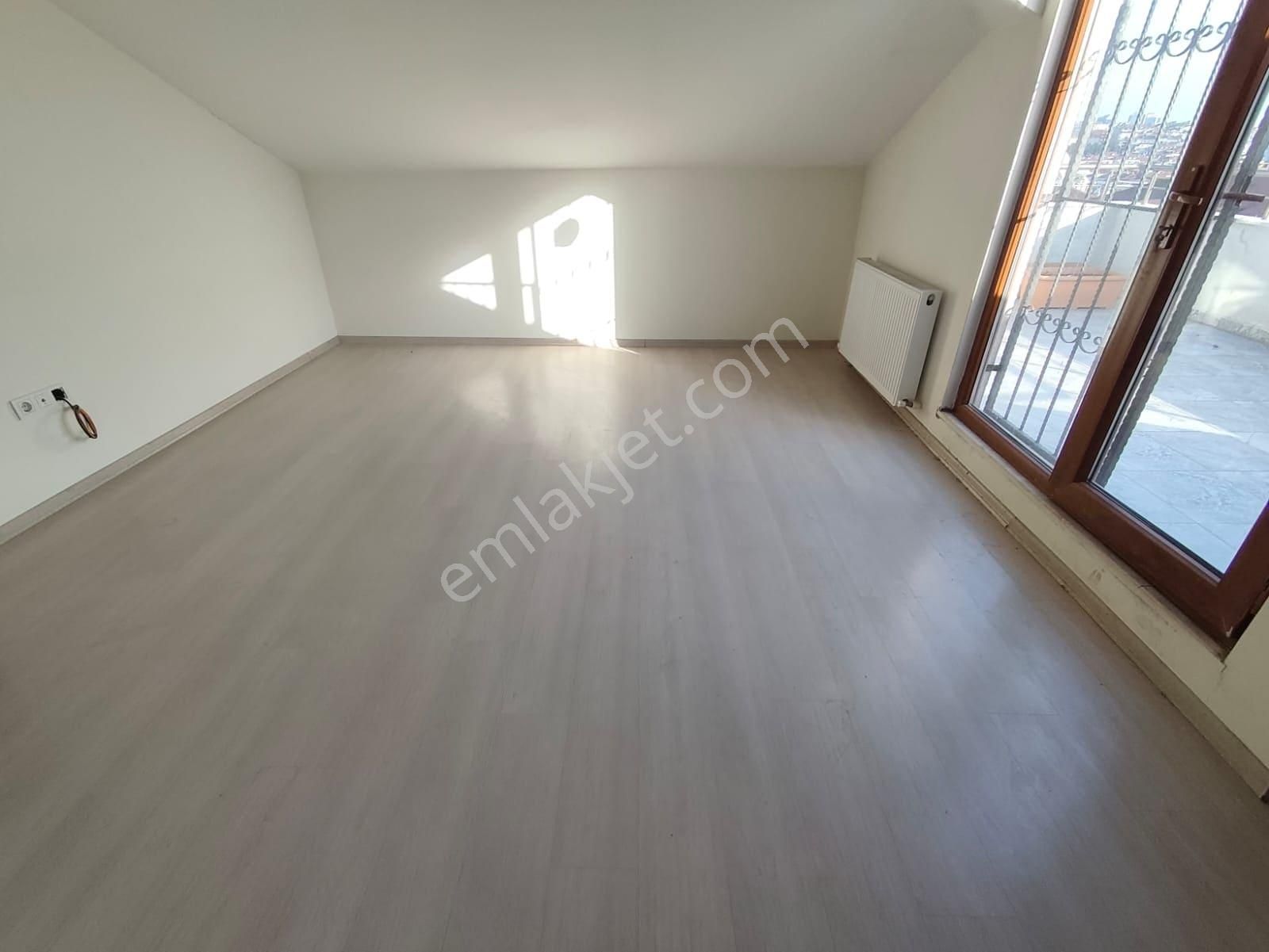 Kapalı Otoparklı 6 Yıllık Binada 4+2 Geniş Ve Masrafsız Dublex - Görsel 2