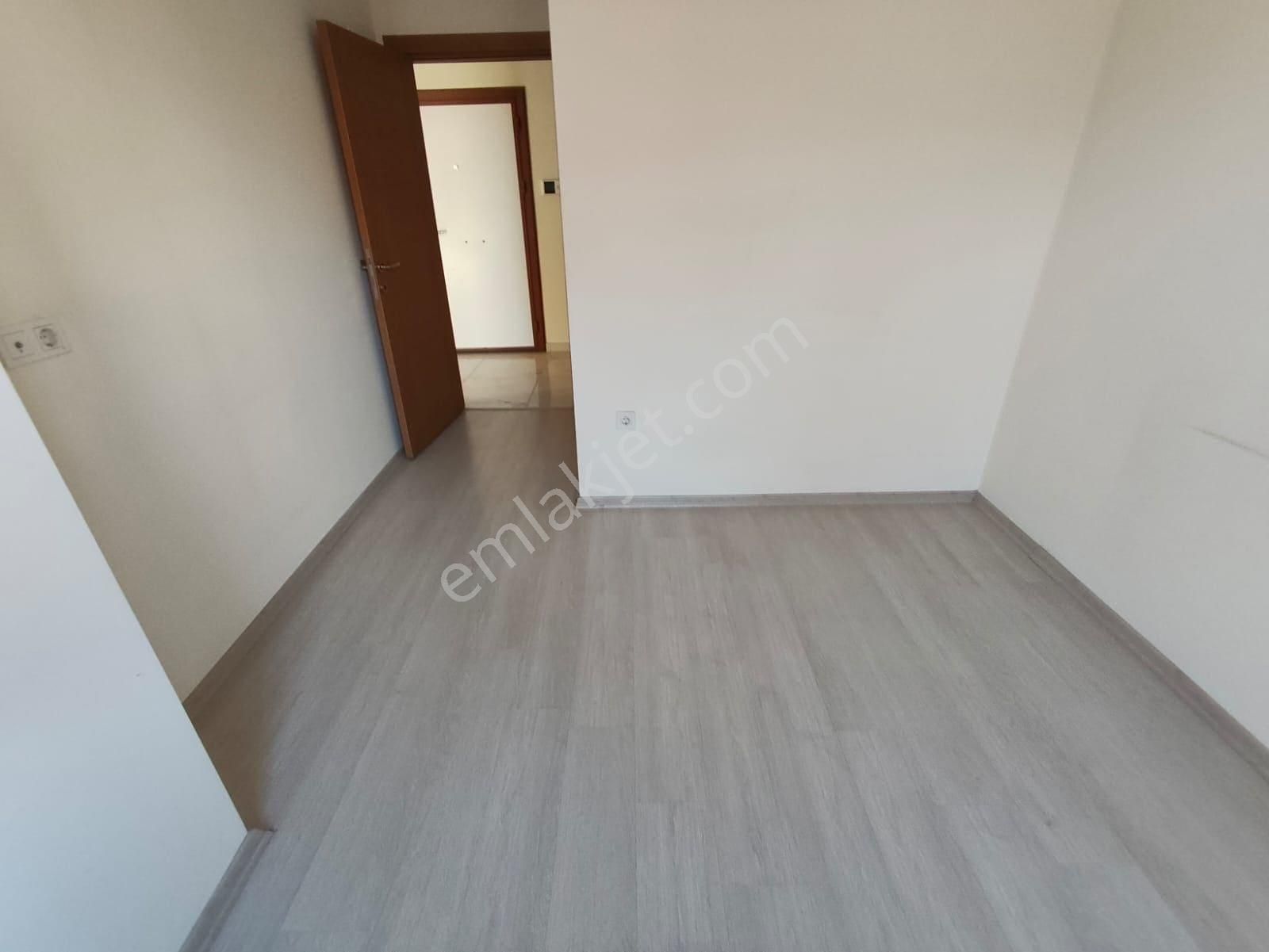 Kapalı Otoparklı 6 Yıllık Binada 4+2 Geniş Ve Masrafsız Dublex - Görsel 16