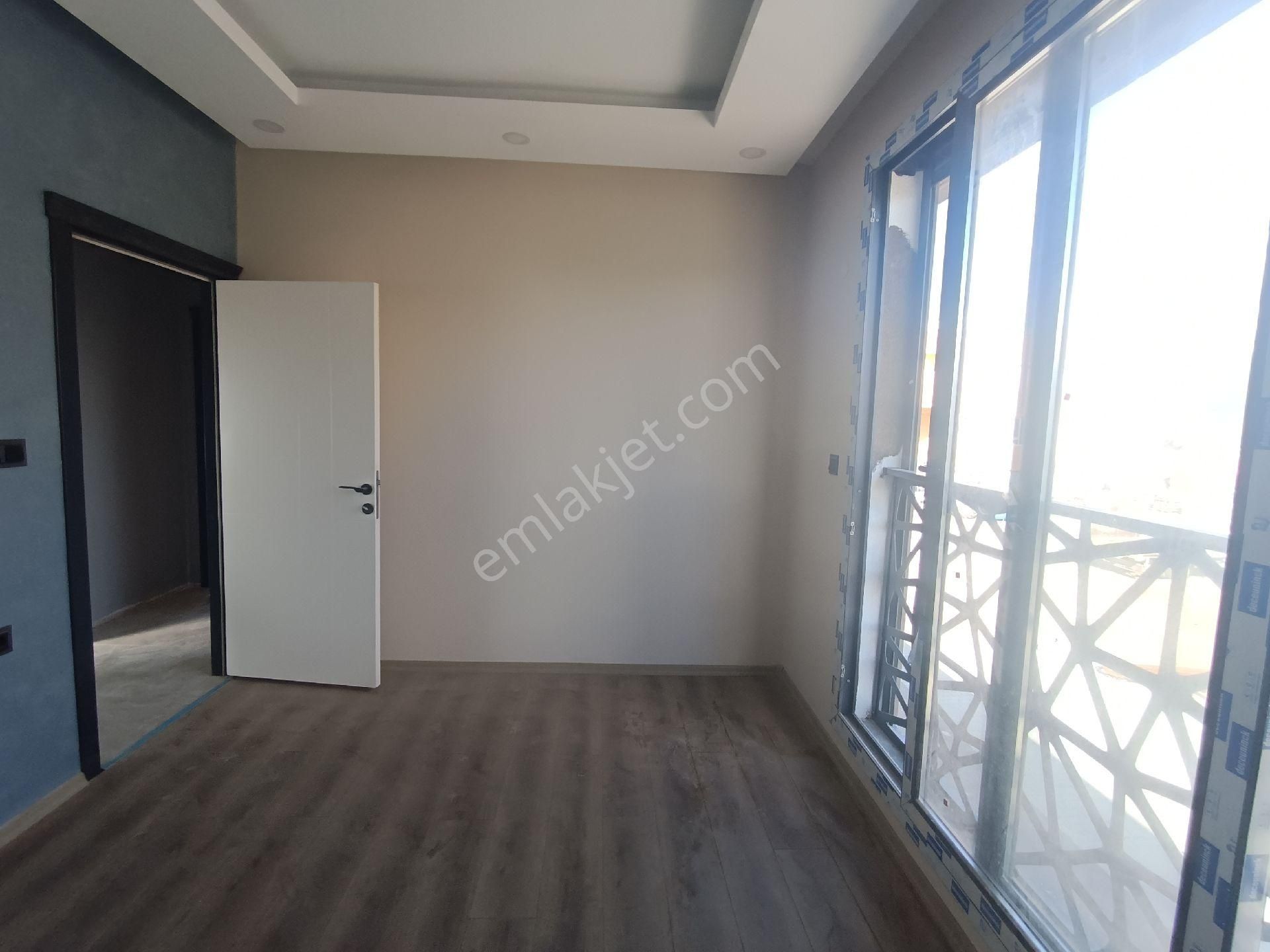 Kuşadası Sahil Sitelerinde Denize Yürüme Yürüme Mesafesinde 4+1 Satılıkfırsat Villla - Görsel 32