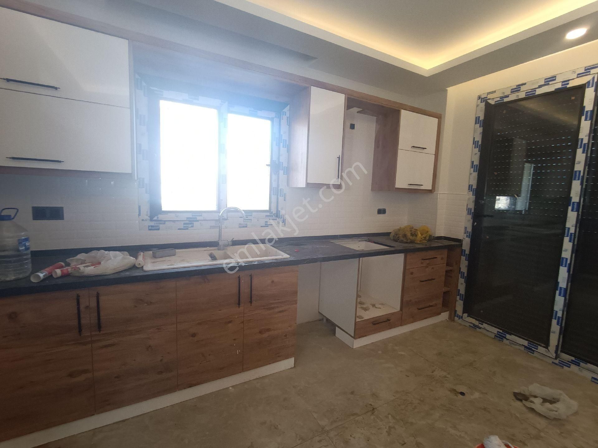 Kuşadası Sahil Sitelerinde Denize Yürüme Yürüme Mesafesinde 4+1 Satılıkfırsat Villla - Görsel 16