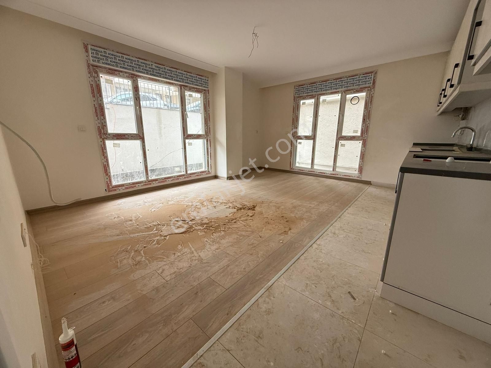 █ Konfor █ Çınarda Marmaraya Yakın Köşe Sıfır Yüksek Giriş 2+1