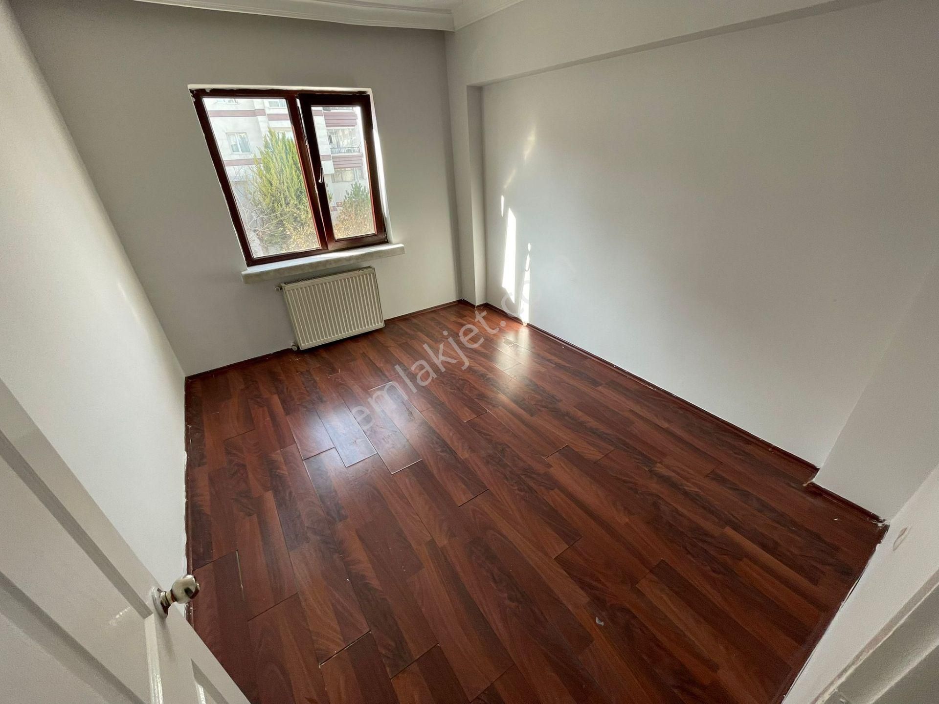 Malazgirt Mh'de 3+1 Ara Katta Buhara Caddesin'de Daire!!! - Görsel 11