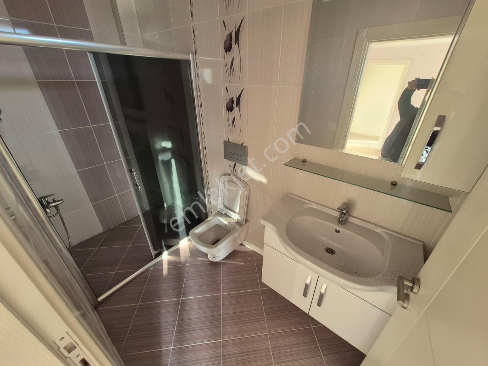 Doradan Akçay Merkez'de Ebeveyn Banyolu Geniş 3+1 Daire - Görsel 18