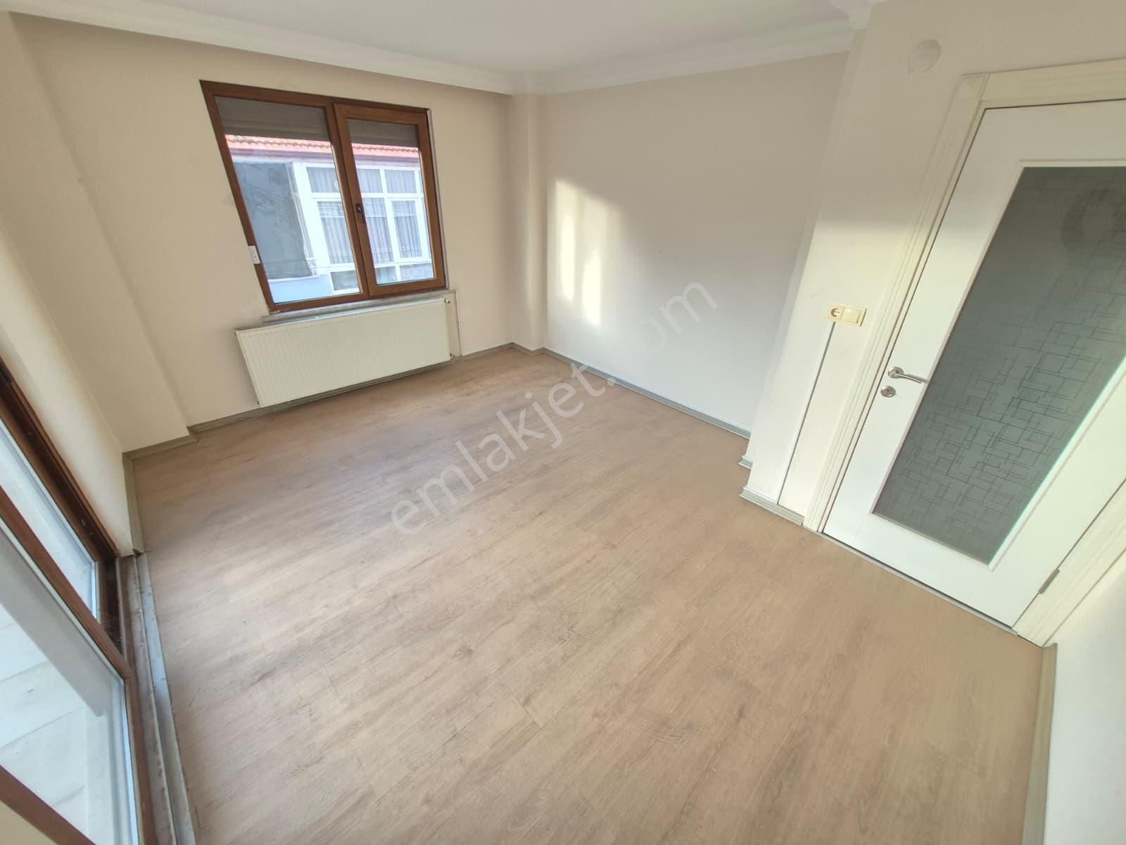 Doradan Akçay Merkez'de Ebeveyn Banyolu Geniş 3+1 Daire - Görsel 8