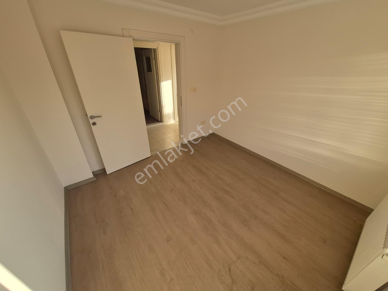 Doradan Akçay Merkez'de Ebeveyn Banyolu Geniş 3+1 Daire - Görsel 15