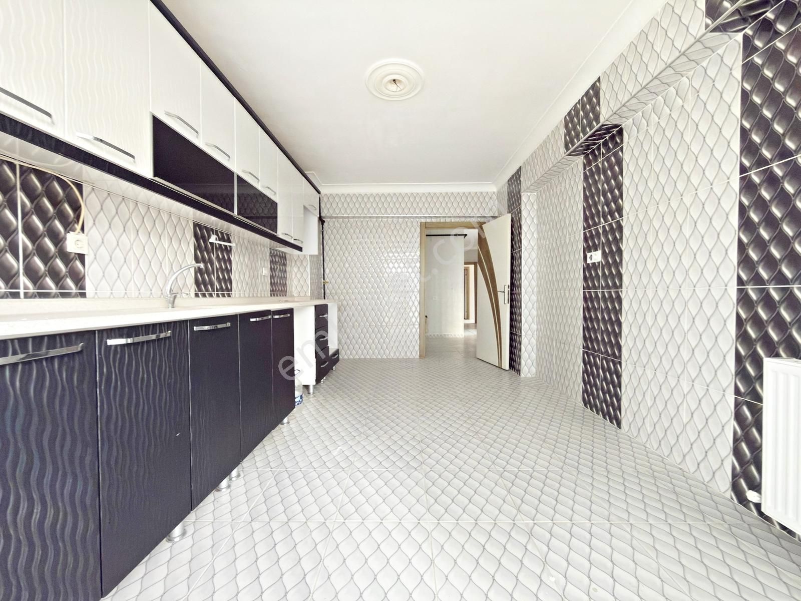 Bağlum Hisarda 3+1 Şık Yapılı Satılık Daire - Görsel 26