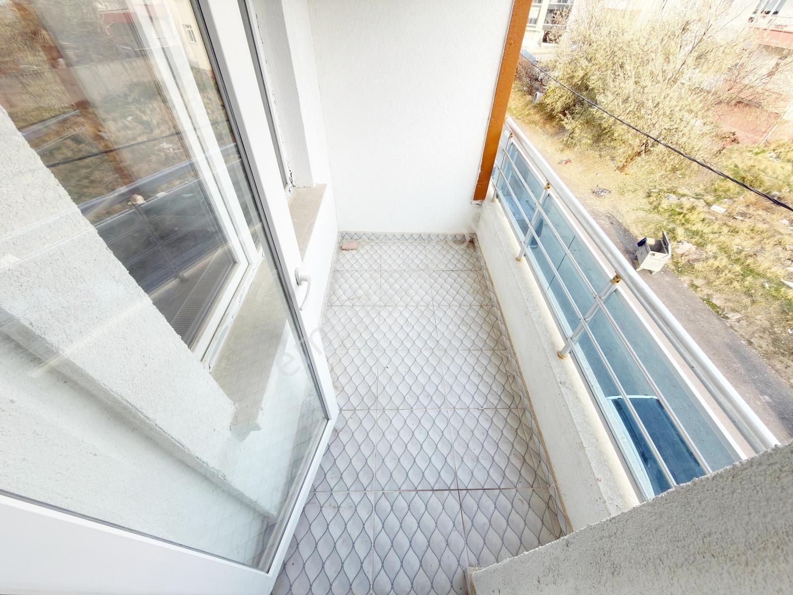 Bağlum Hisarda 3+1 Şık Yapılı Satılık Daire - Görsel 33