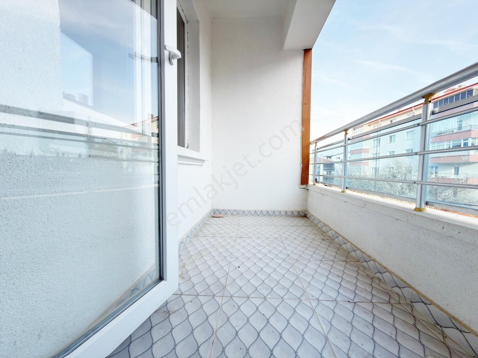 Bağlum Hisarda 3+1 Şık Yapılı Satılık Daire - Görsel 9