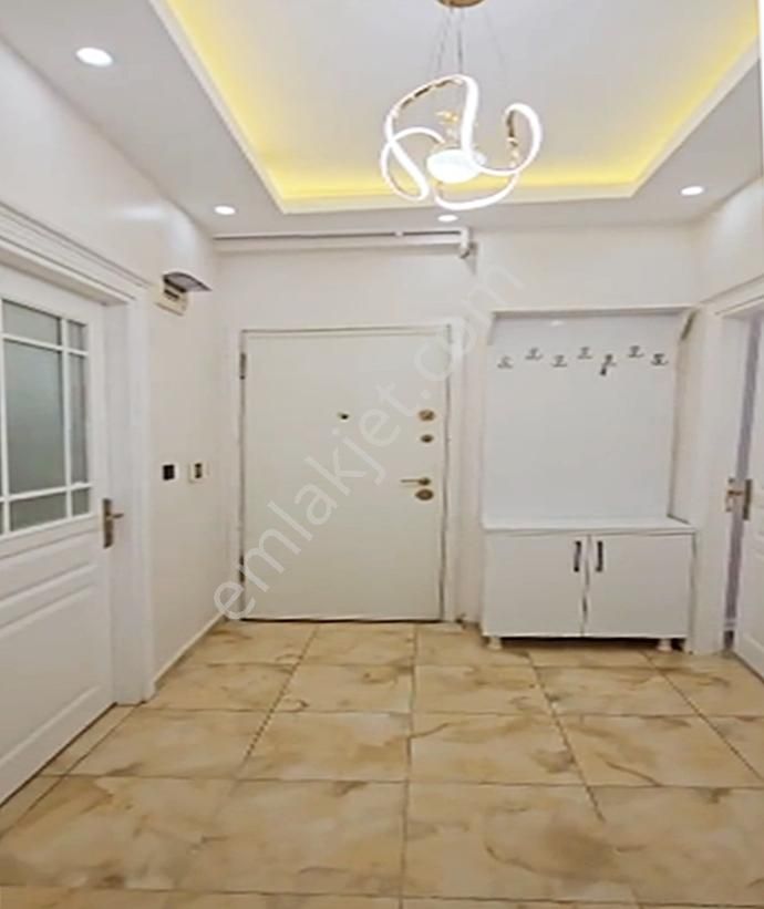 Boss Yapı'dan Özel Kış Bahçeli Giriş Kat İskanlı 2+1 Daire - Görsel 4