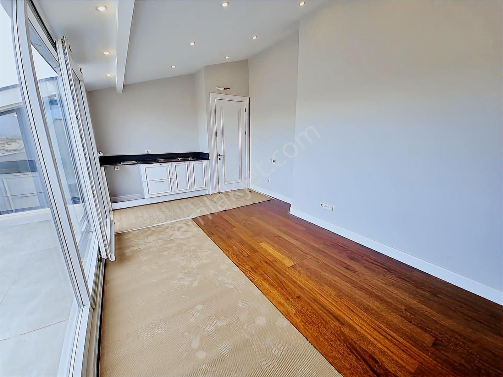 Poyraz'dan Suadiyede Sıfır Binada Güvenlikli Teraslı 4+1 Dubleks - Görsel 28