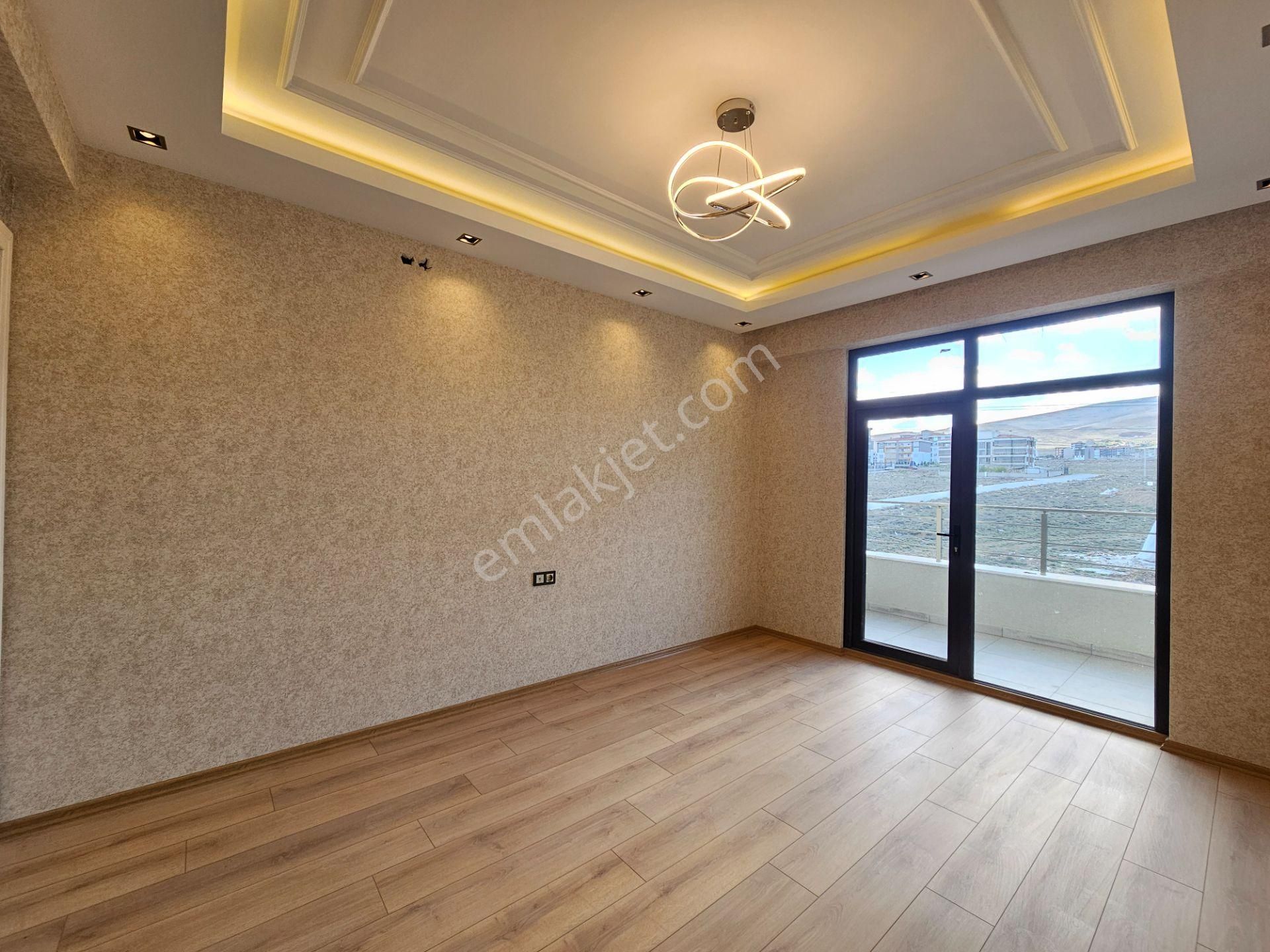 Selahaddin Eyyubi Mah. Cadde Yakını İşyapar Gayrimenkulden Lüks 3+1 Daire - Görsel 4