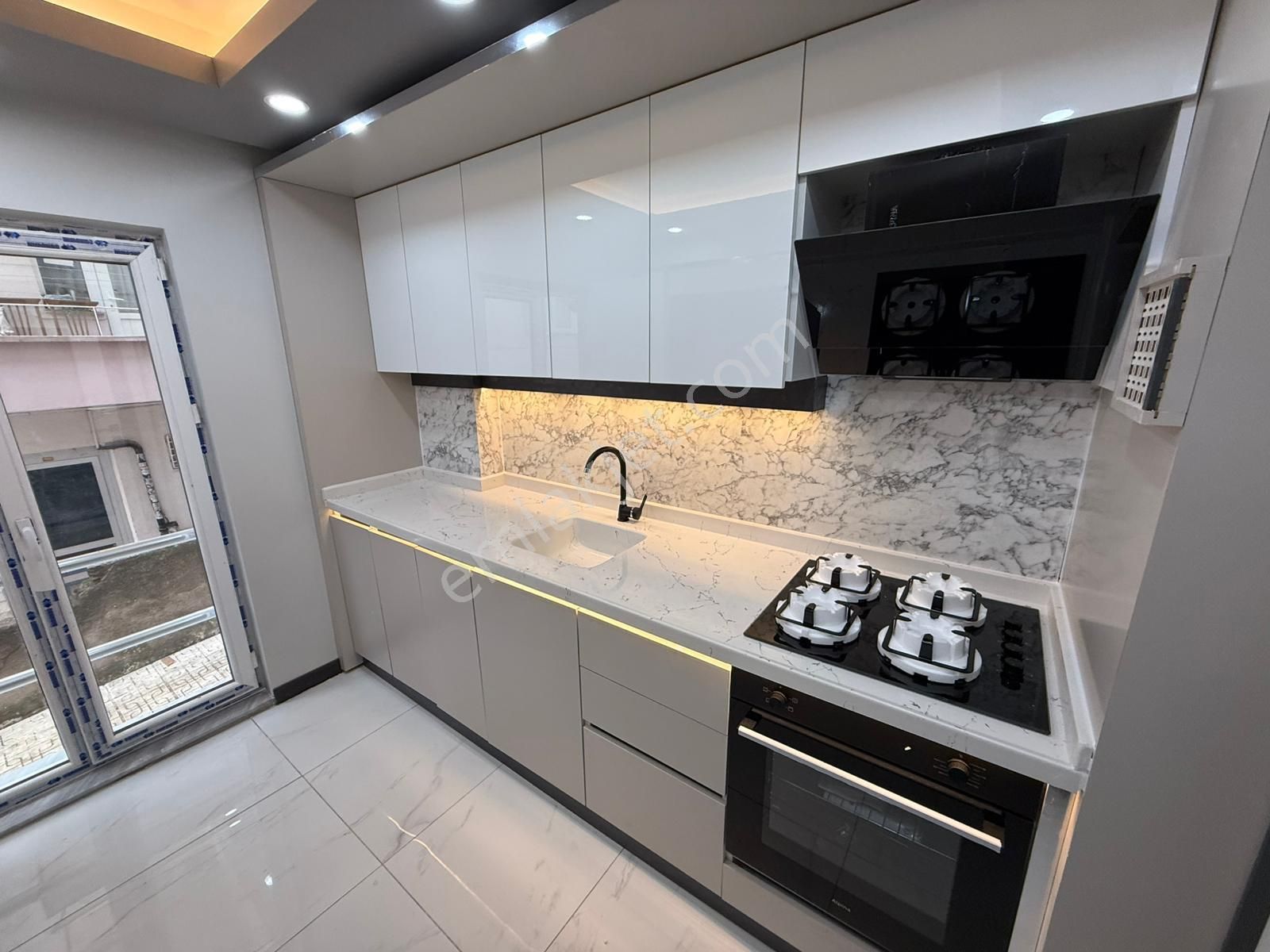 Atatürk Mh'de 2+1 Bağımsız Yüksek G. Full+full Daire!!!