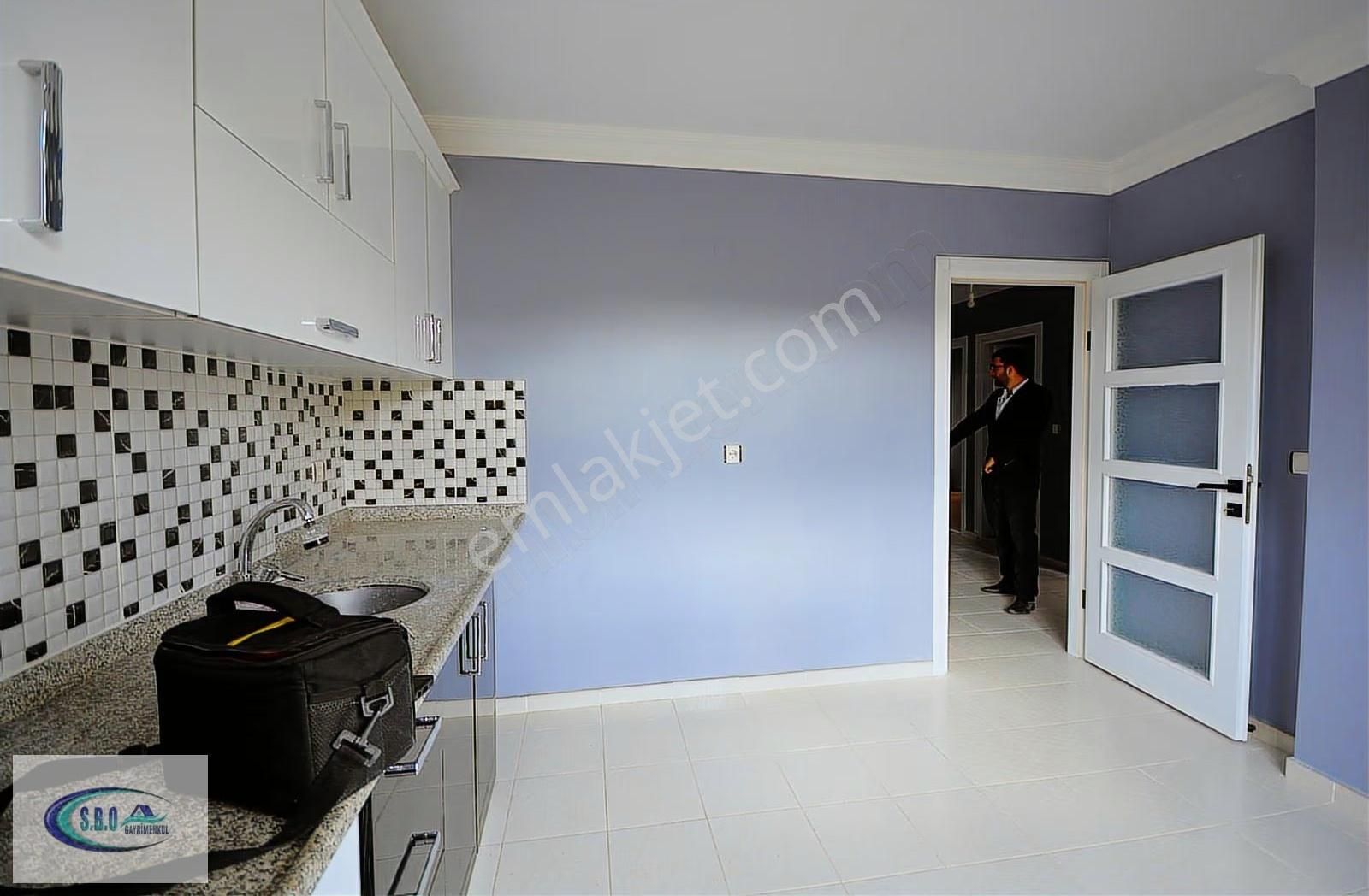 Satılık* 90 M² Caddeye Yakın Konumda 2+1 Çift Banyolu Daire - Görsel 9