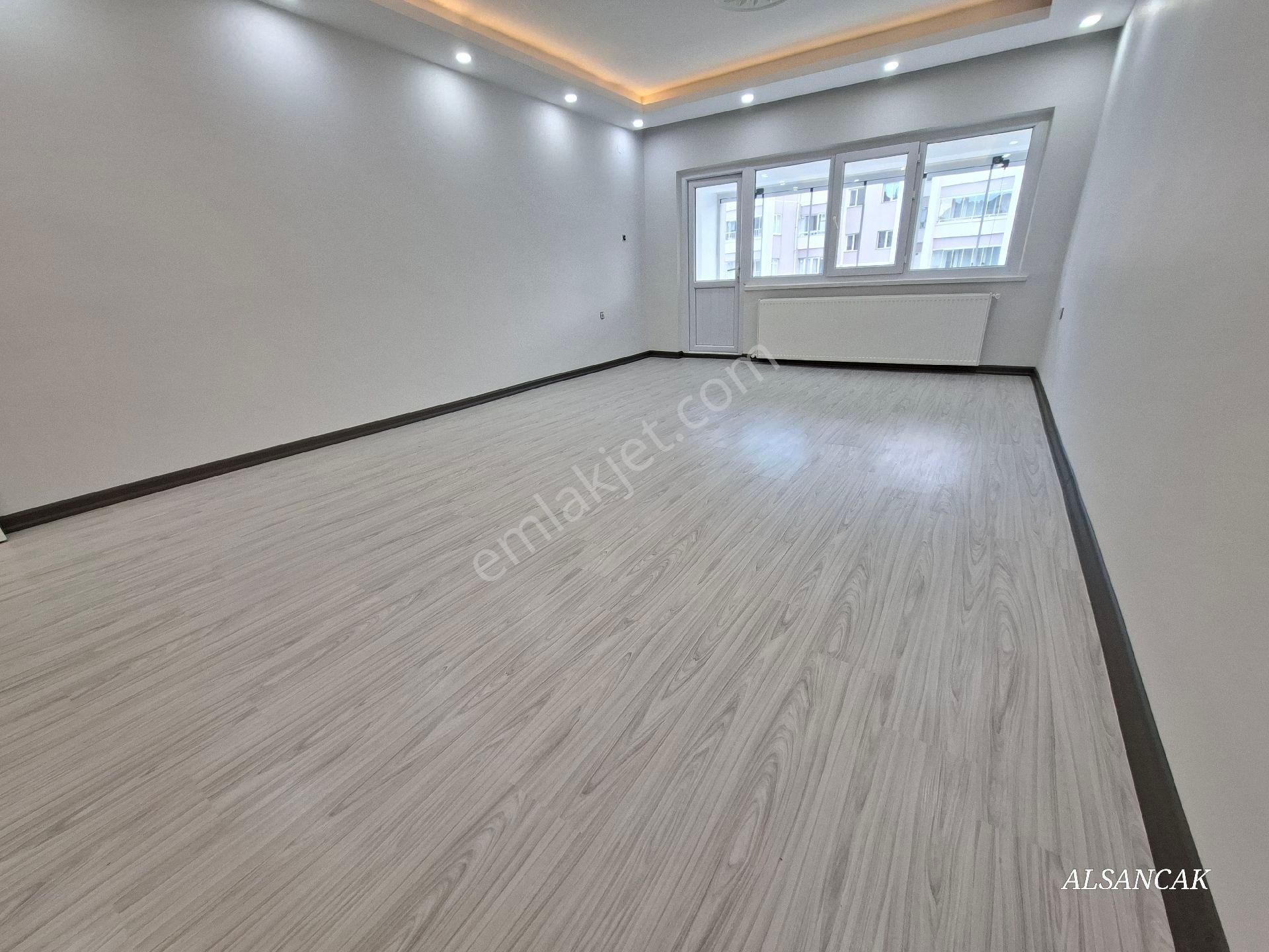 Oğuzlar Mahallesinde Sitede Orta Katta Lüks Yapılı 3+1 - Görsel 14