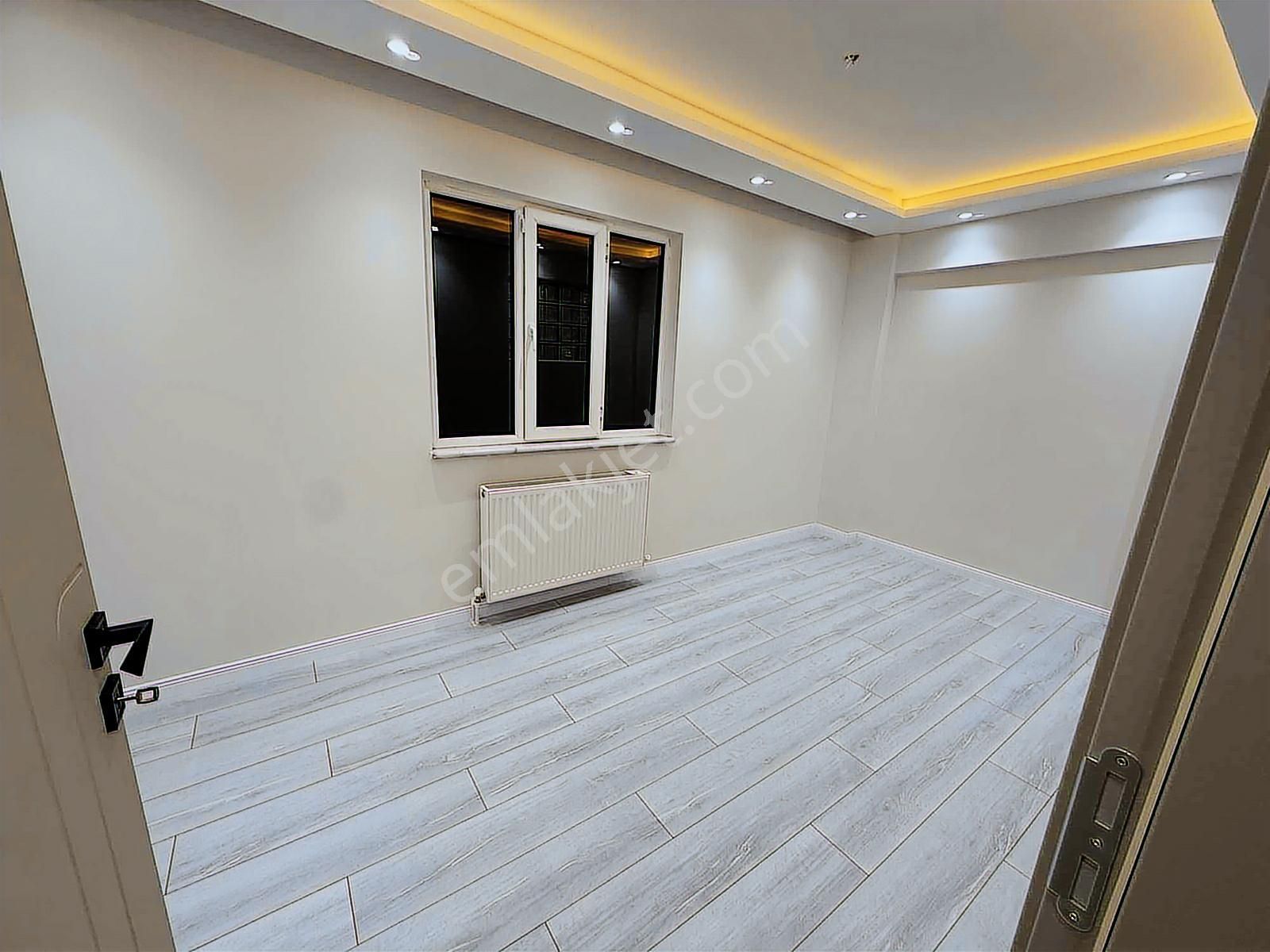 Emlak Center'dan Sakarya Mah Satılık 3+1 Ara Kat Daire - Görsel 17