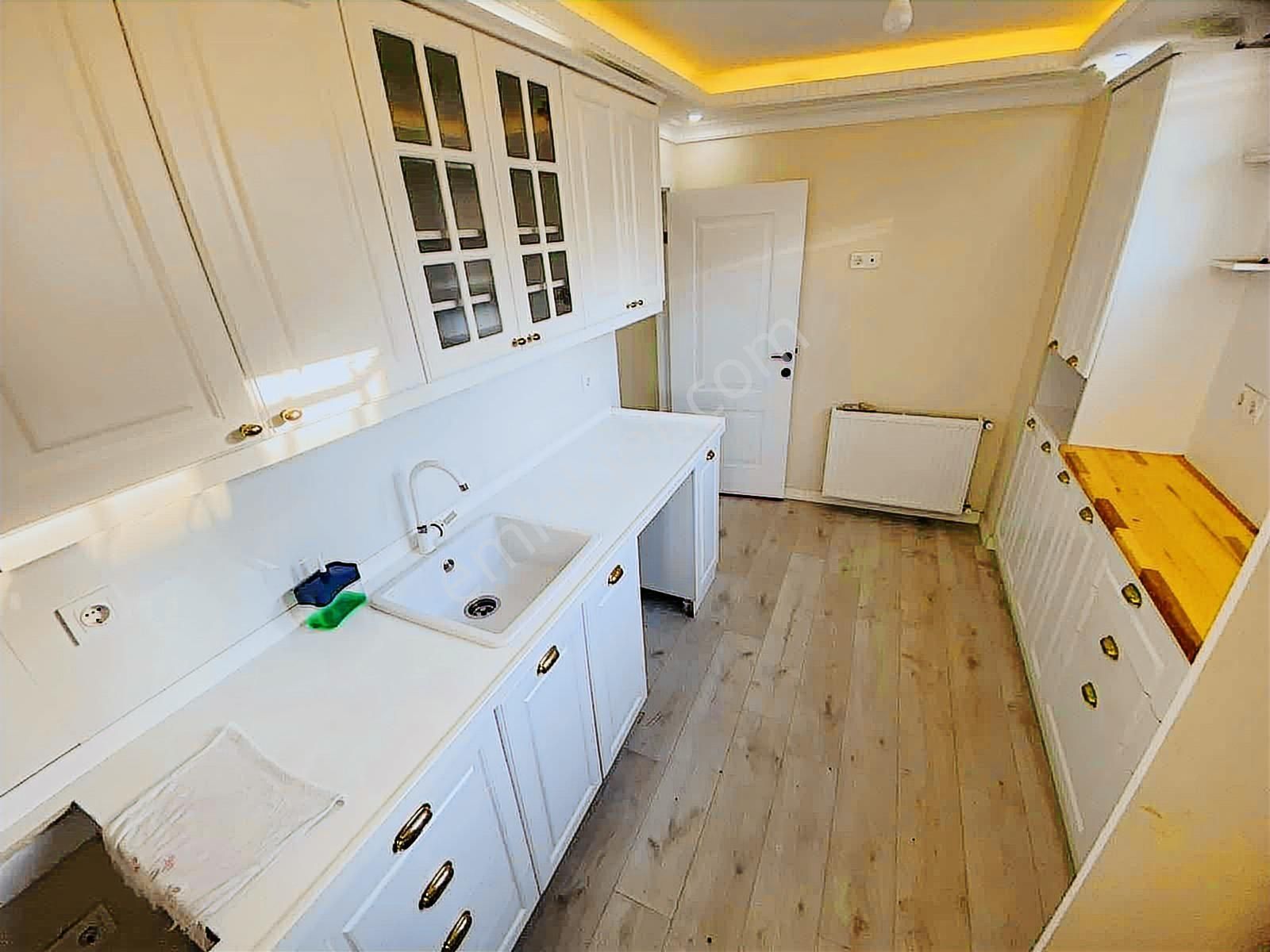 Pusula İnş.tan Eski Habiblerde 2+2 Ters Dublex 3yılık Daire