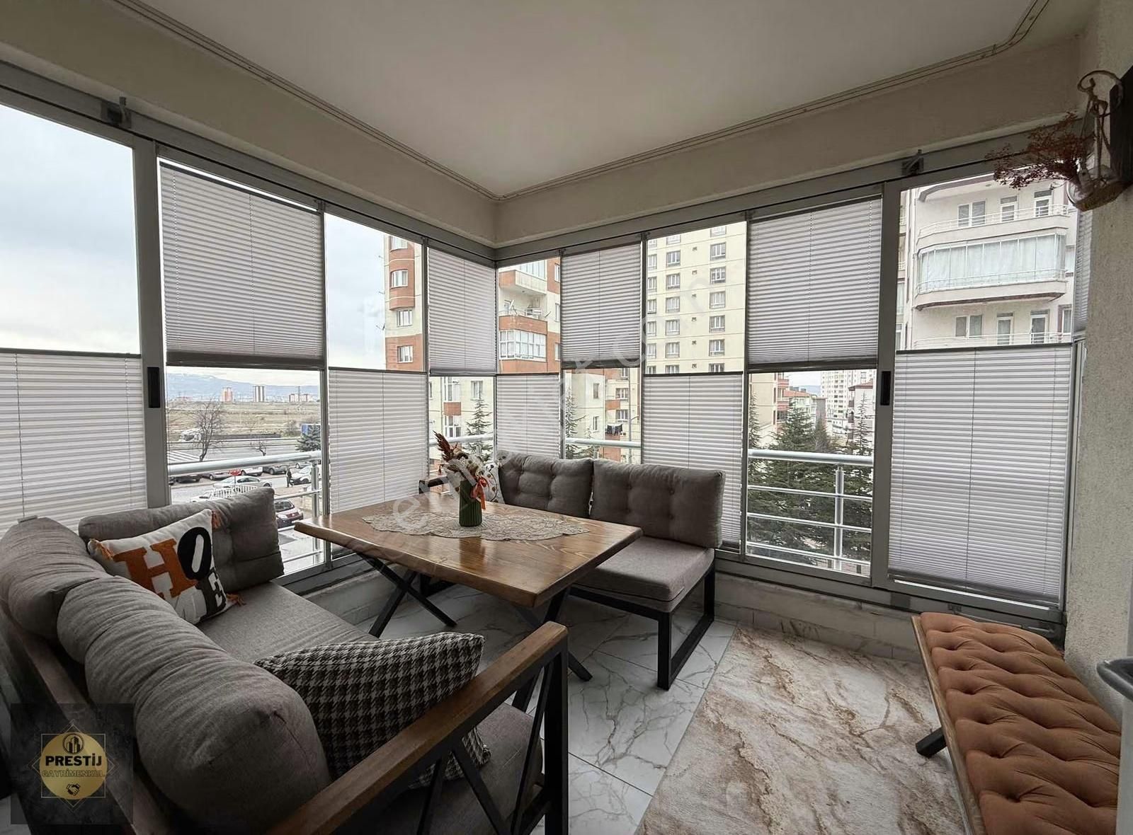 4+1 190 M2 - Geniş Oturumlu Full Yapılı Masrafsız Lüks Daire - Görsel 17