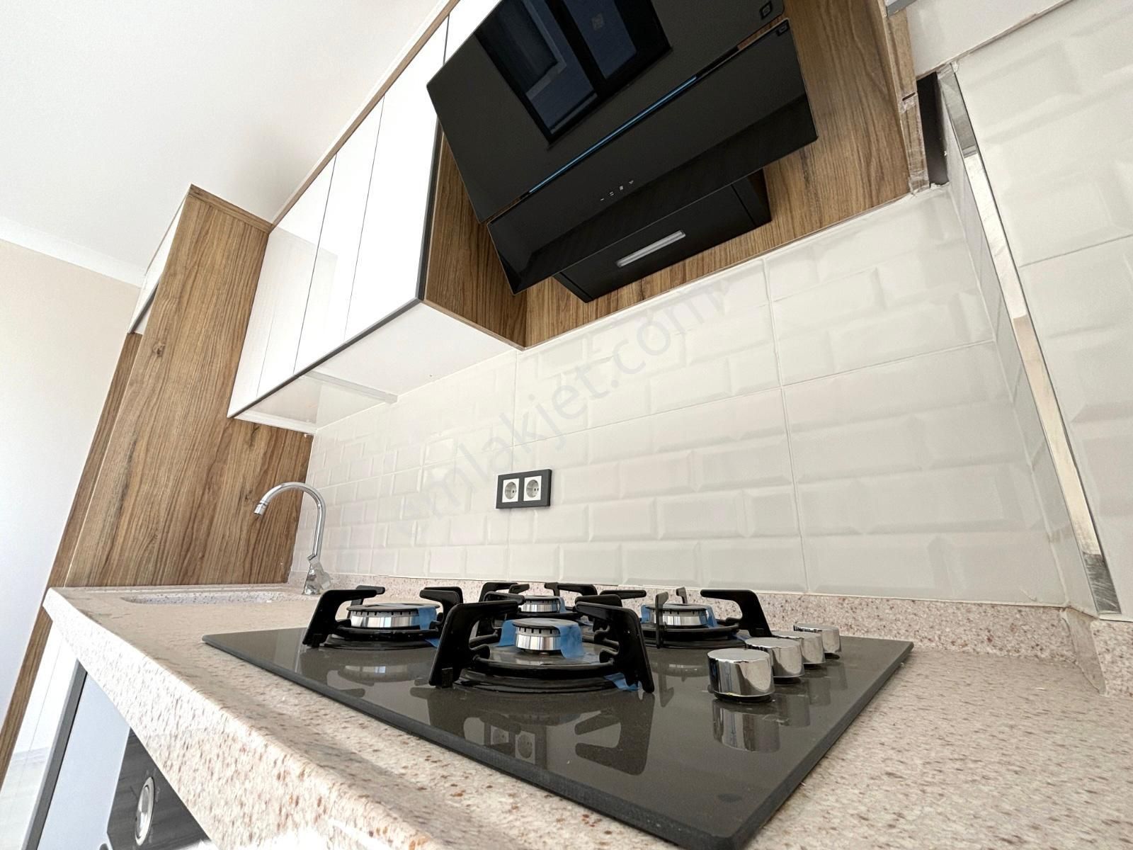 🏡 Referans'tan Altınkum'da Doğalgazlı Binada Kapalı Otoparklı Geniş M² 1+1 Daire - Görsel 3