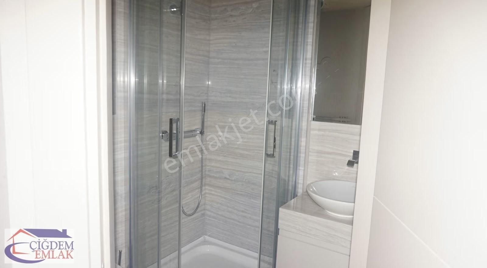 Çiğdem Emlak'tan Sea Pearl Ataköy 1+1 Balkonlu Deniz Manz.kir. - Görsel 3