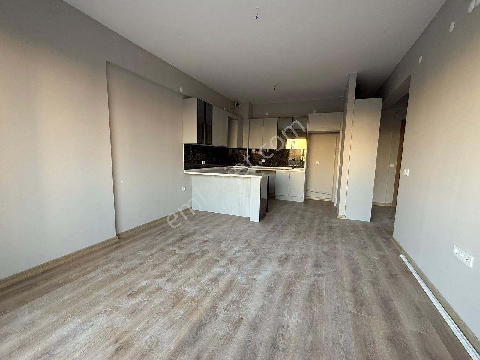 Sıfır Yeni Lüks Binada Amerikan Mutfaklı Satılık 2+1 Daire - Görsel 32