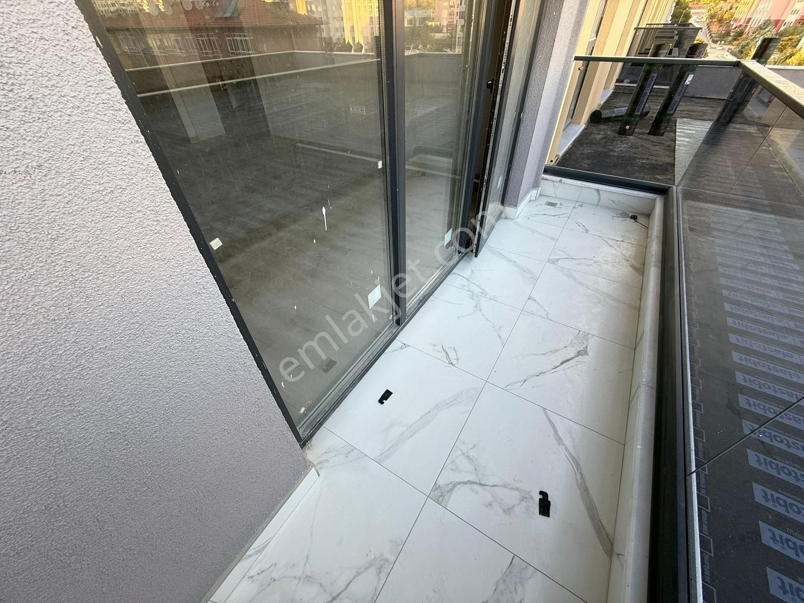 Sıfır Yeni Lüks Binada Amerikan Mutfaklı Satılık 2+1 Daire - Görsel 17