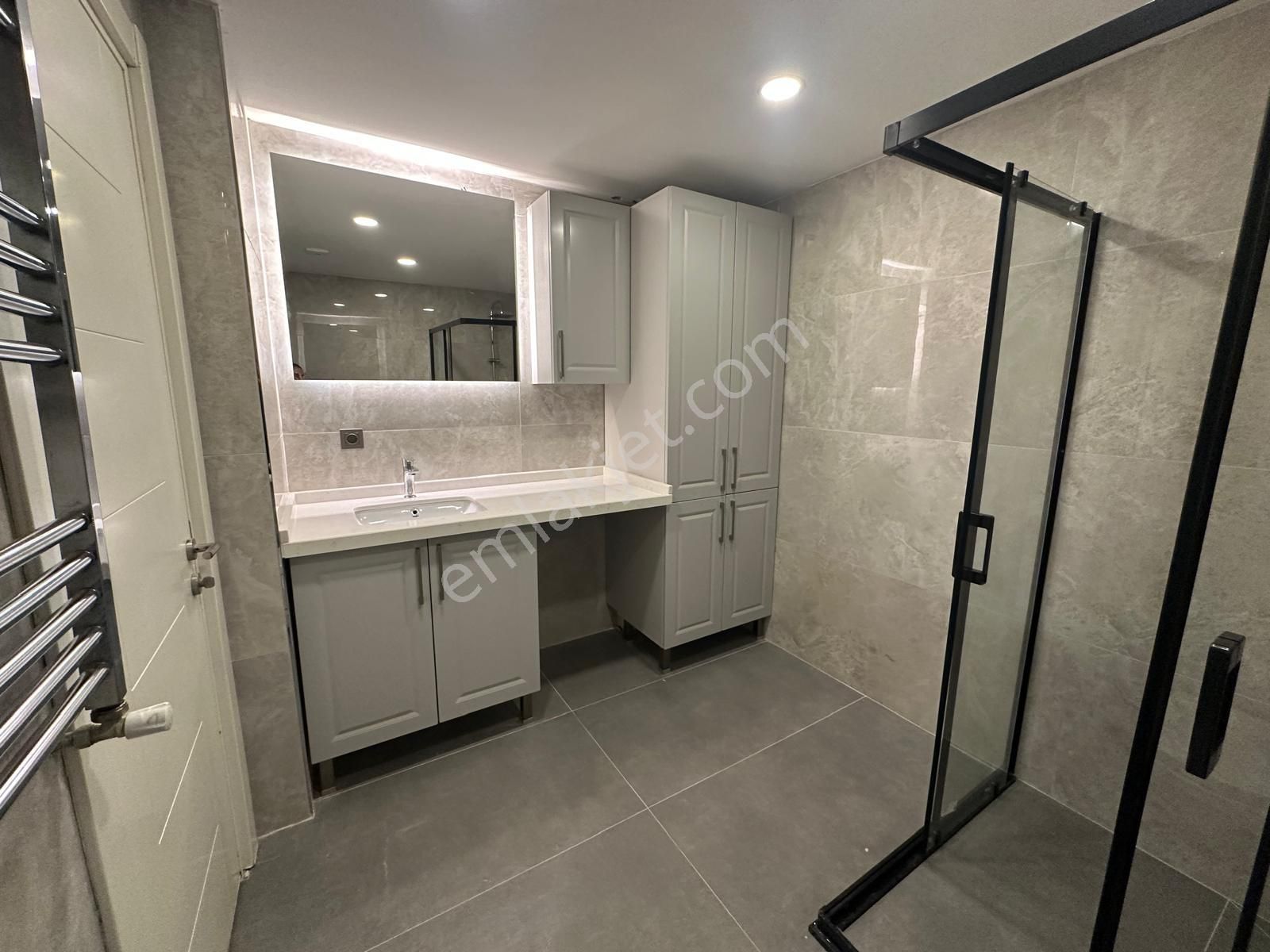 Suadiye'de Bağdata Komşu Kapalı Mutfaklı Geniş Net 70m2 2+1 - Görsel 26