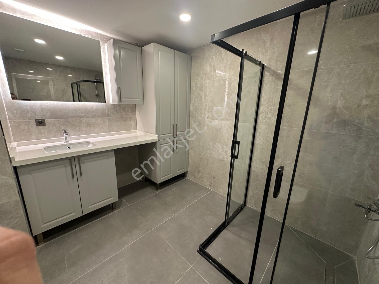 Suadiye'de Bağdata Komşu Kapalı Mutfaklı Geniş Net 70m2 2+1 - Görsel 10