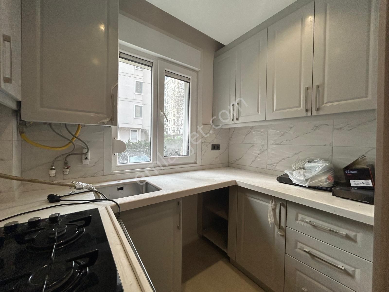 Suadiye'de Bağdata Komşu Kapalı Mutfaklı Geniş Net 70m2 2+1 - Görsel 16