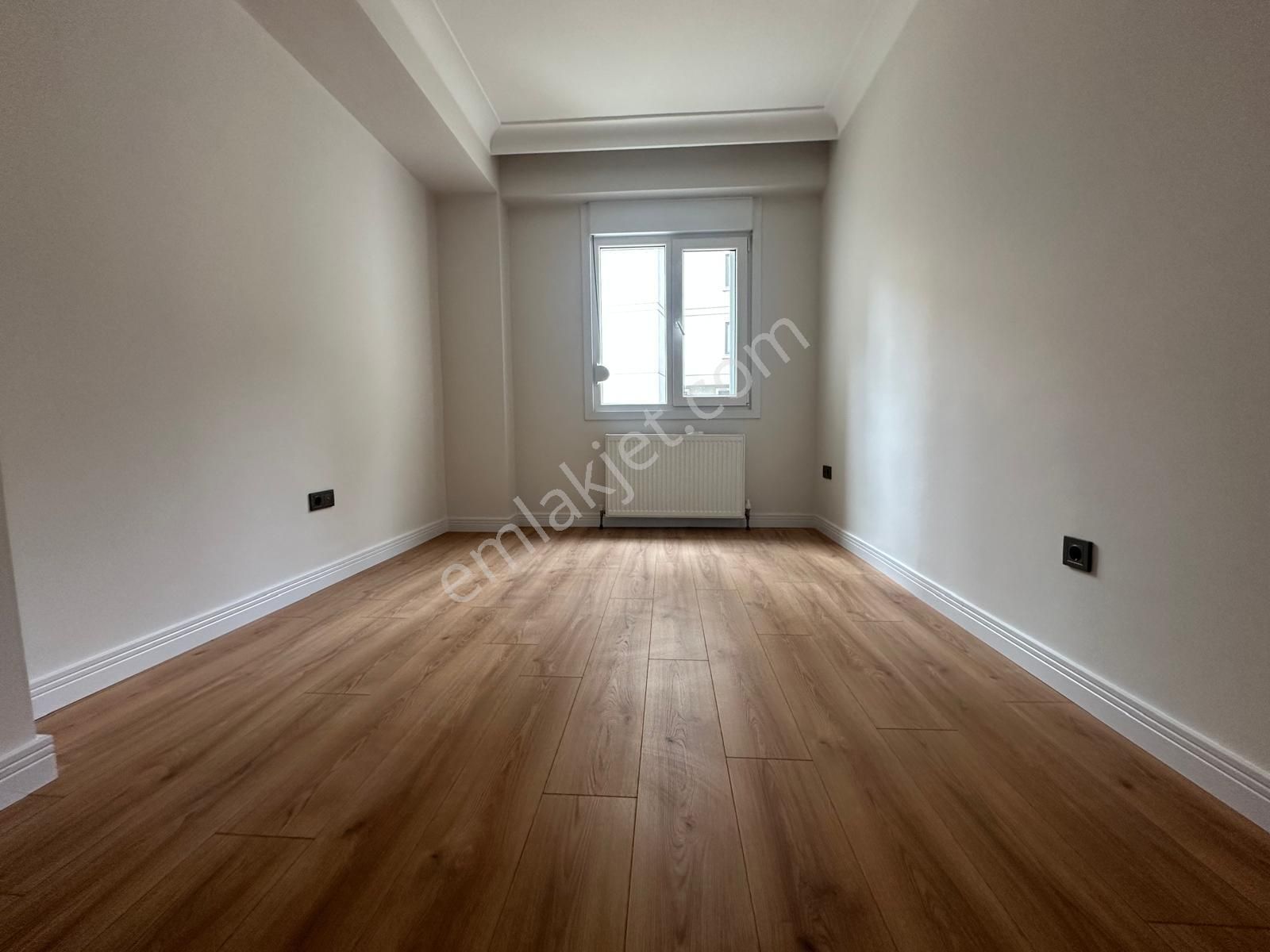 Suadiye'de Bağdata Komşu Kapalı Mutfaklı Geniş Net 70m2 2+1 - Görsel 32