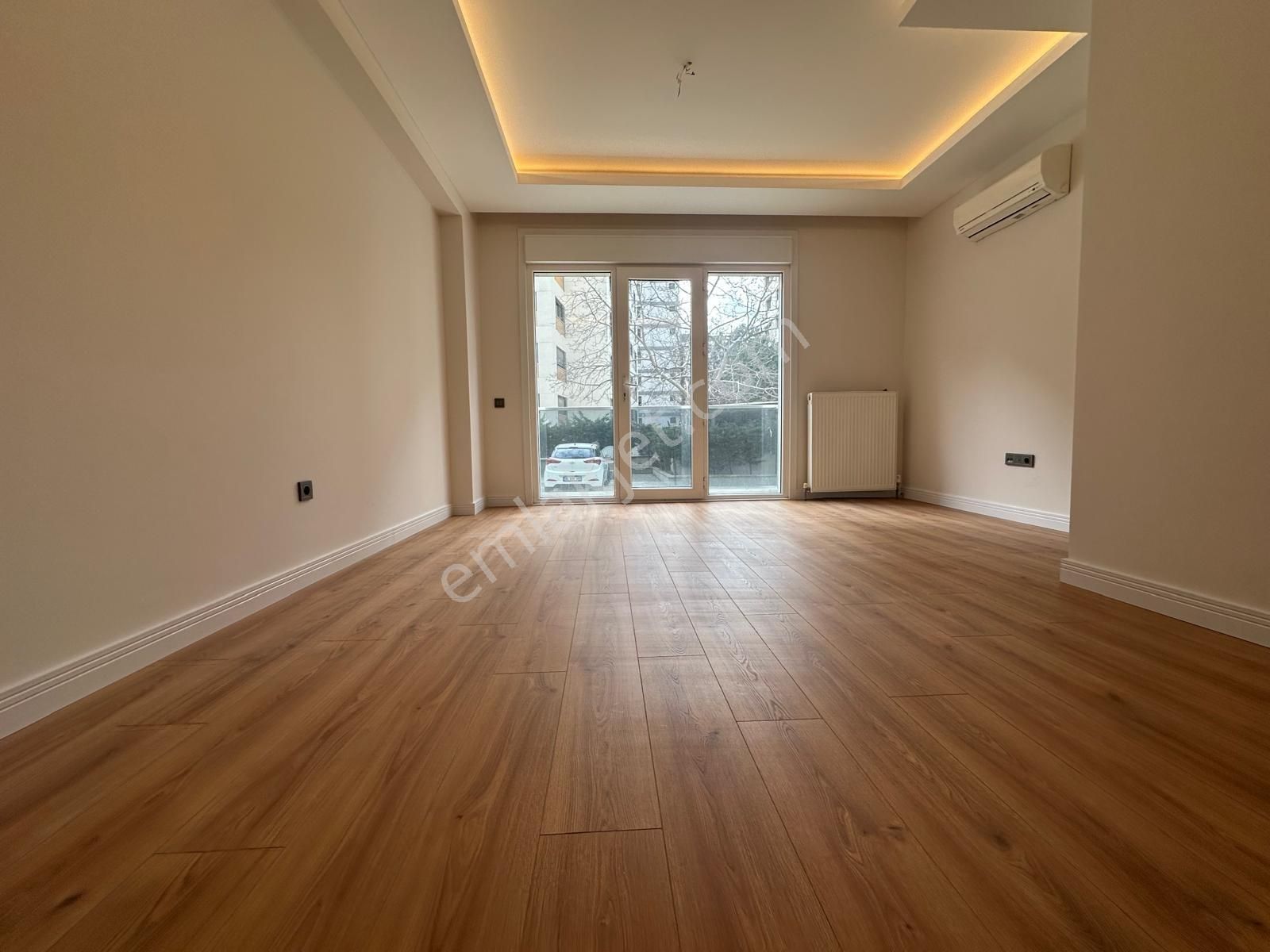 Suadiye'de Bağdata Komşu Kapalı Mutfaklı Geniş Net 70m2 2+1 - Görsel 27