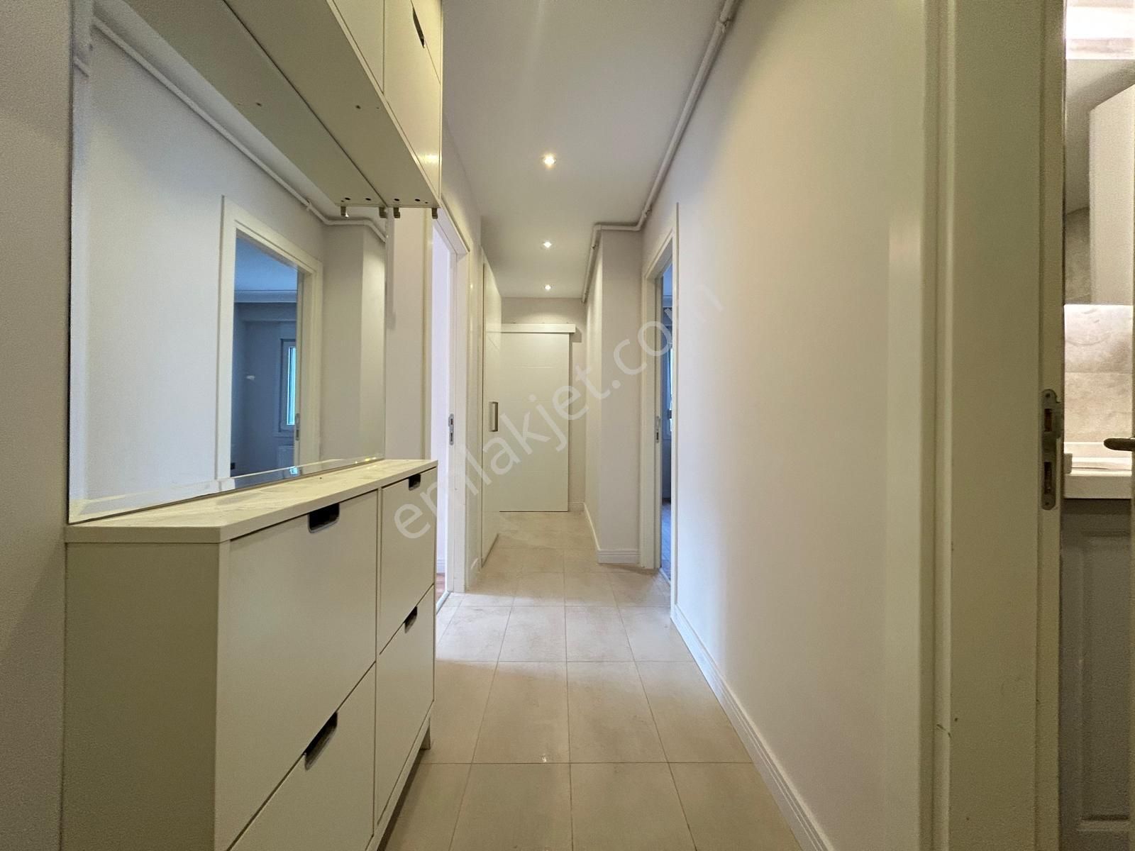 Suadiye'de Bağdata Komşu Kapalı Mutfaklı Geniş Net 70m2 2+1 - Görsel 11