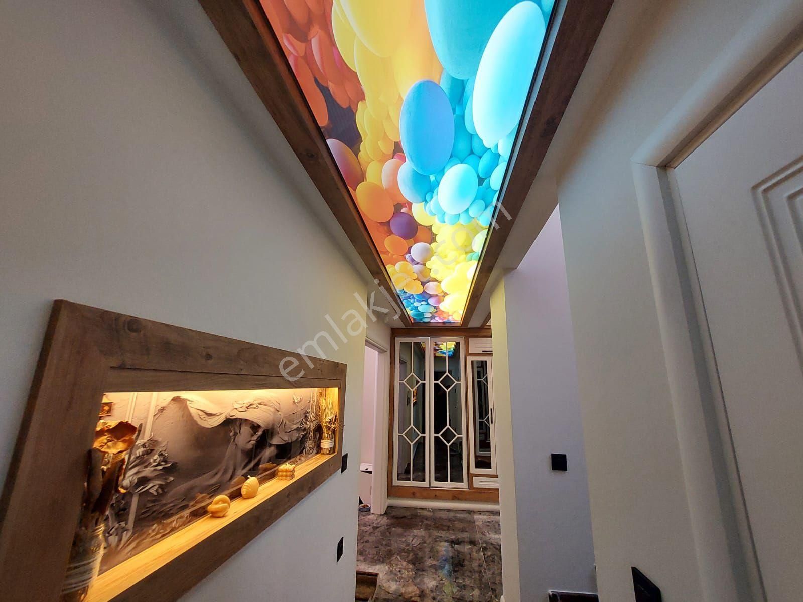 Kuşadası Merkezde Satılık 4+1 - Görsel 6